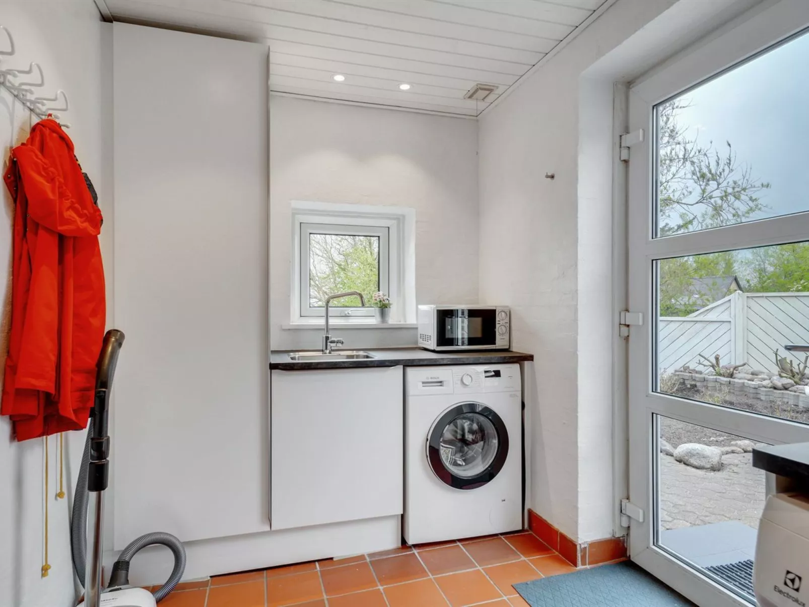 "Kiersten" - 5km from the sea-Binnen