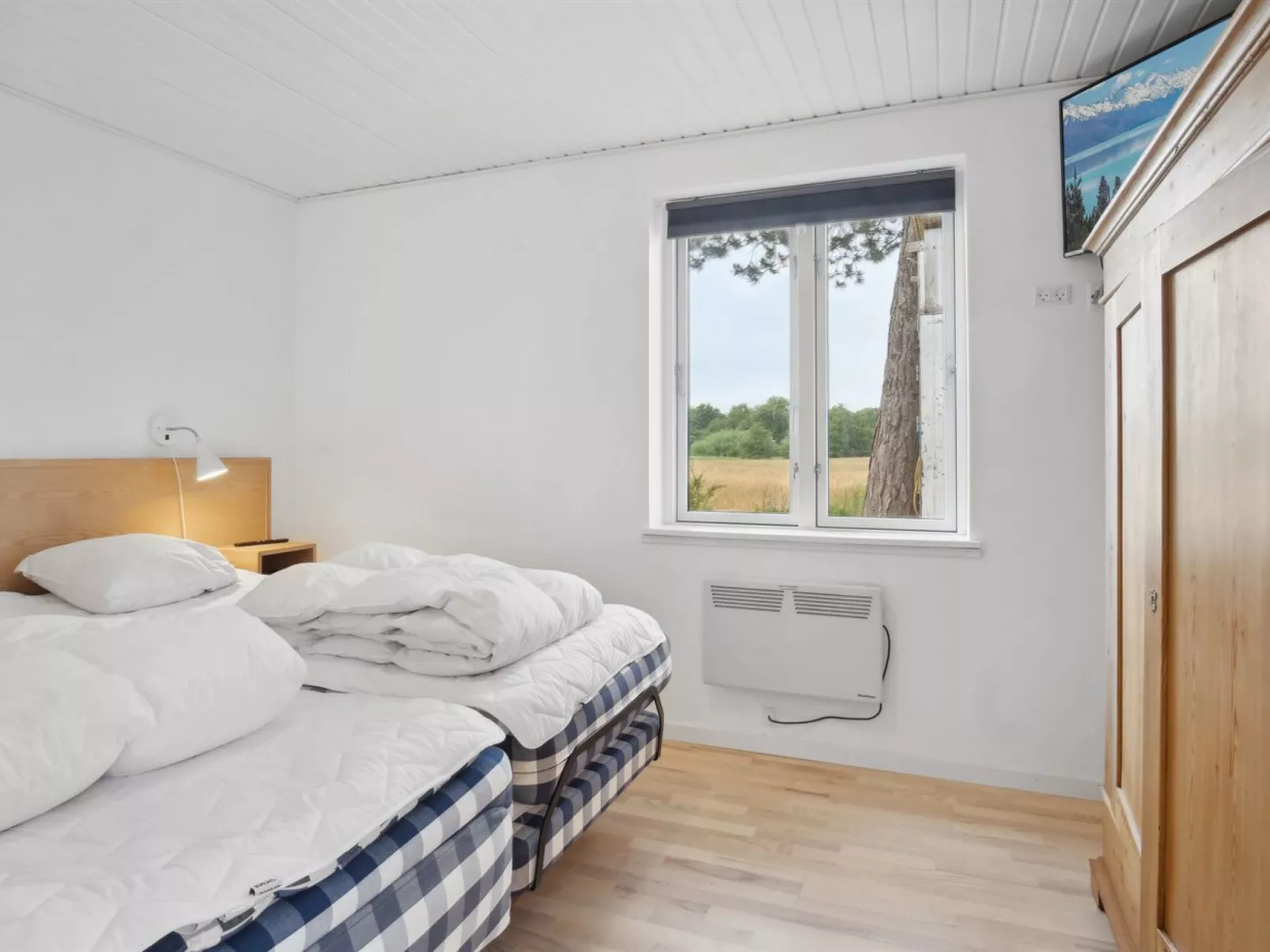 "Janna" - 75m from the sea-Binnen