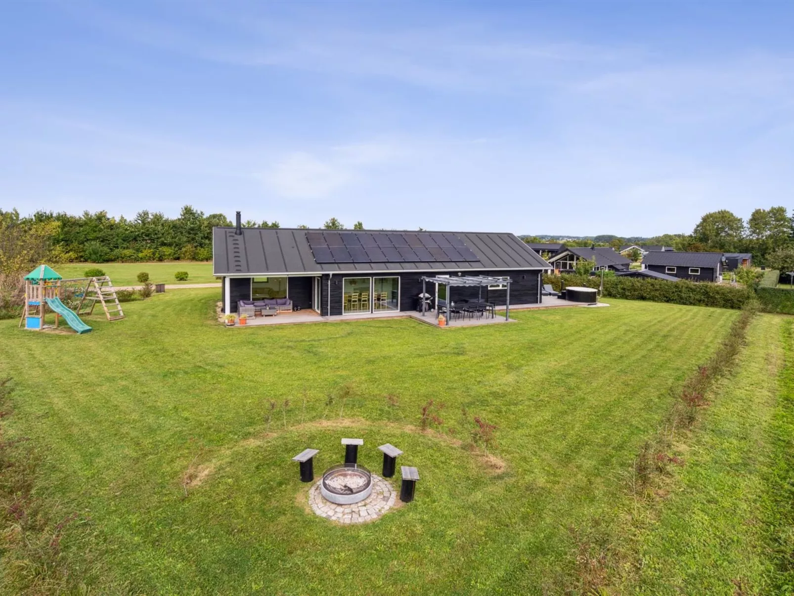 "Amdi" - 700m from the sea-Buiten