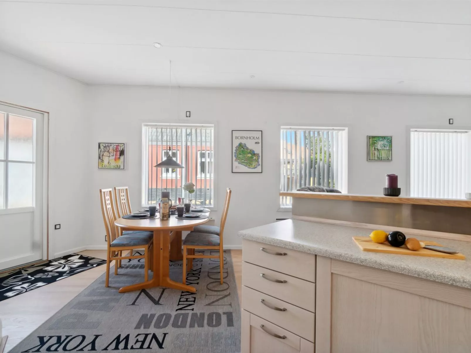 "Dagne" - 400m from the sea-Binnen