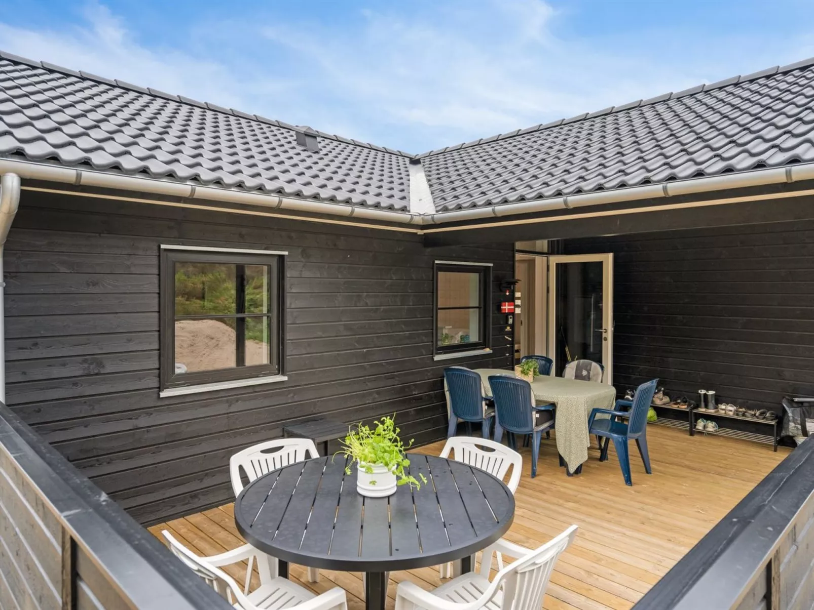 "Annvy" - 400m from the sea-Buiten