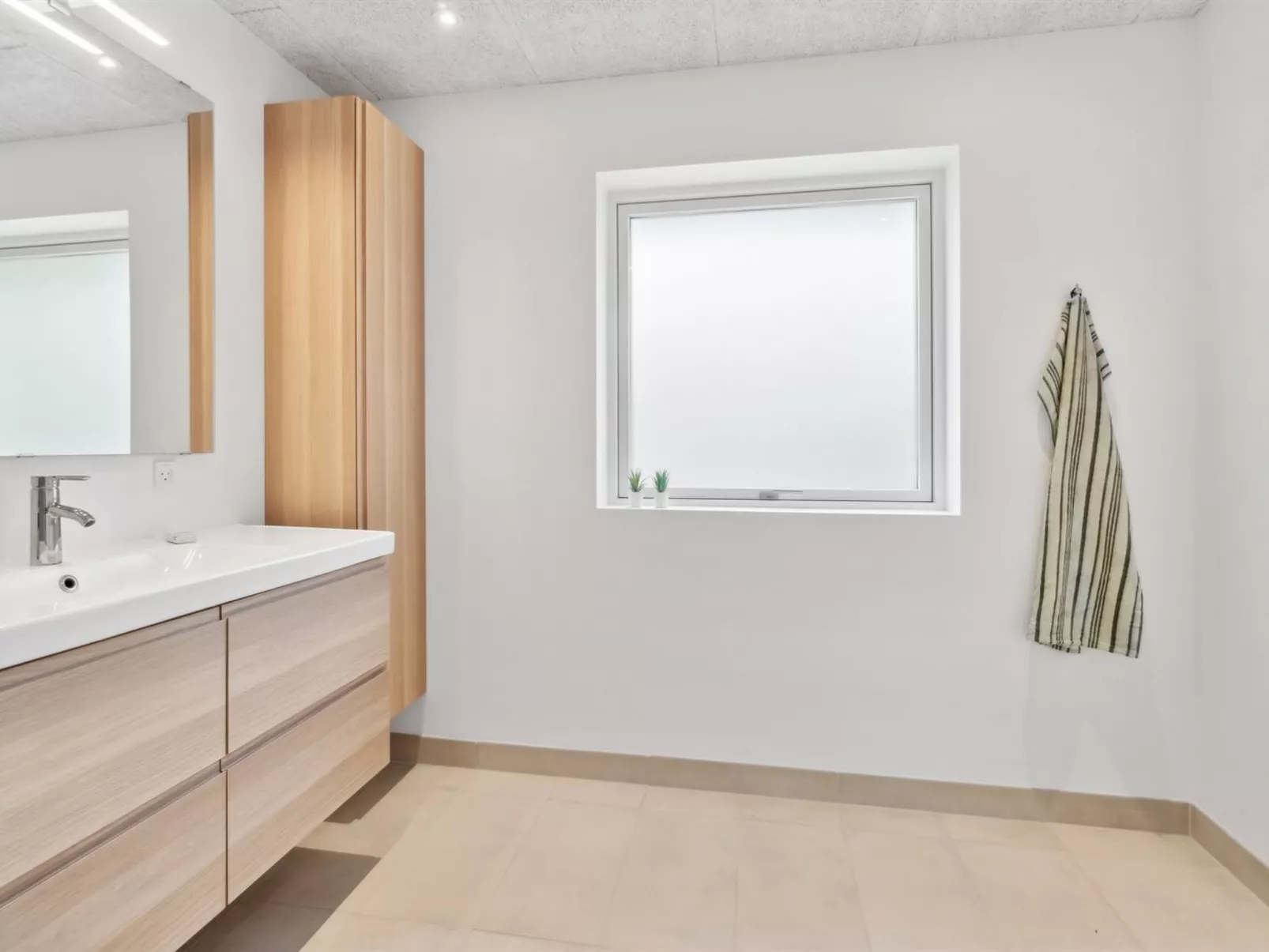 "Nona" - 150m from the sea-Binnen