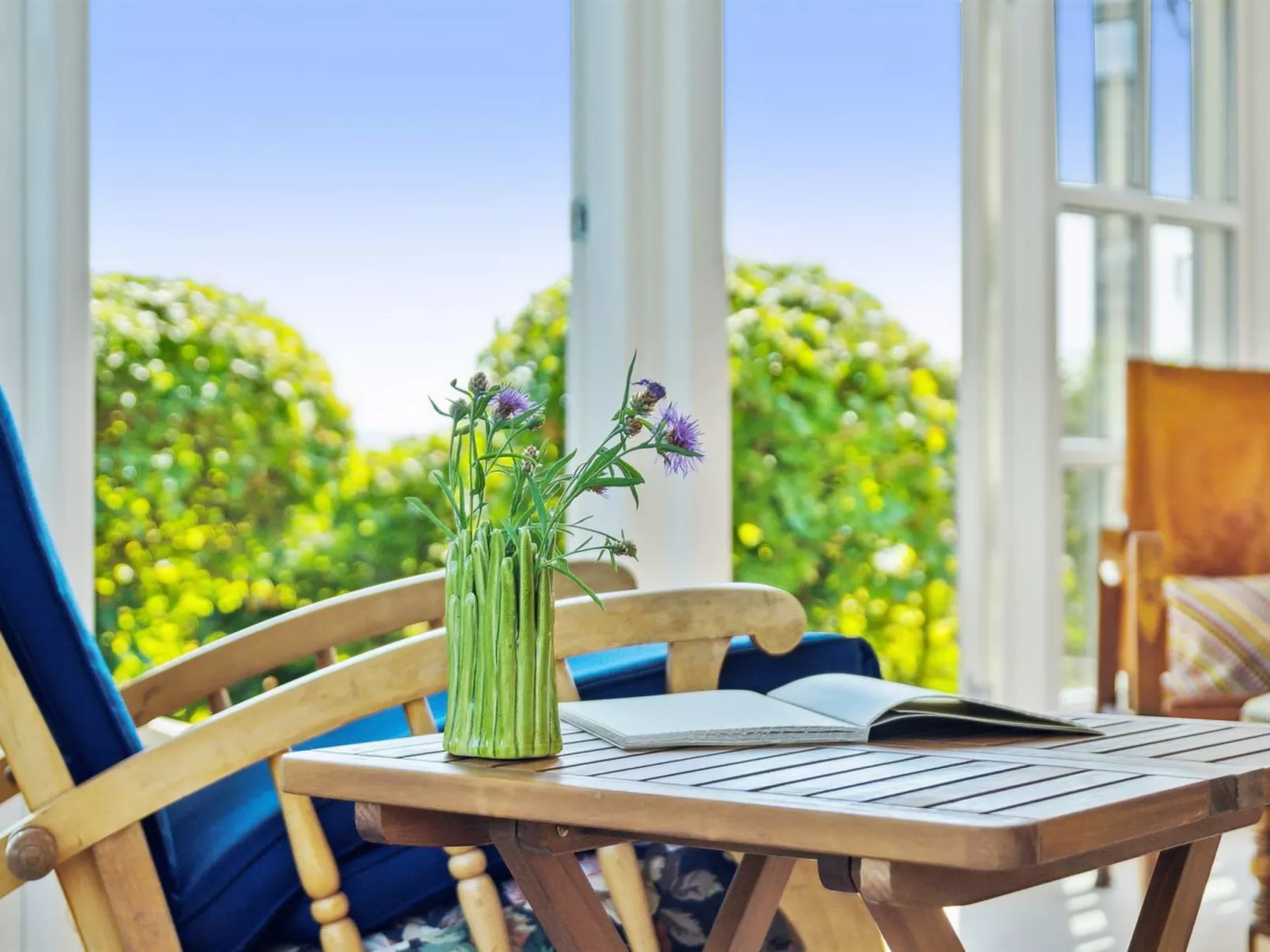 "Snari" - 10m from the sea-Binnen