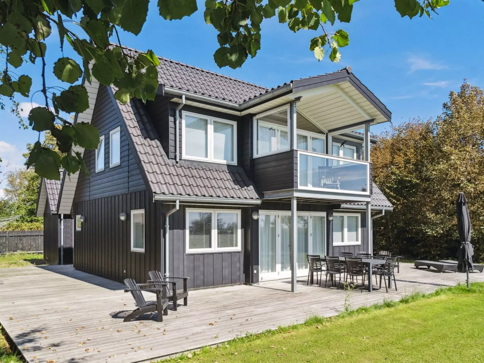 "Esme" - 30m from the sea-Buiten