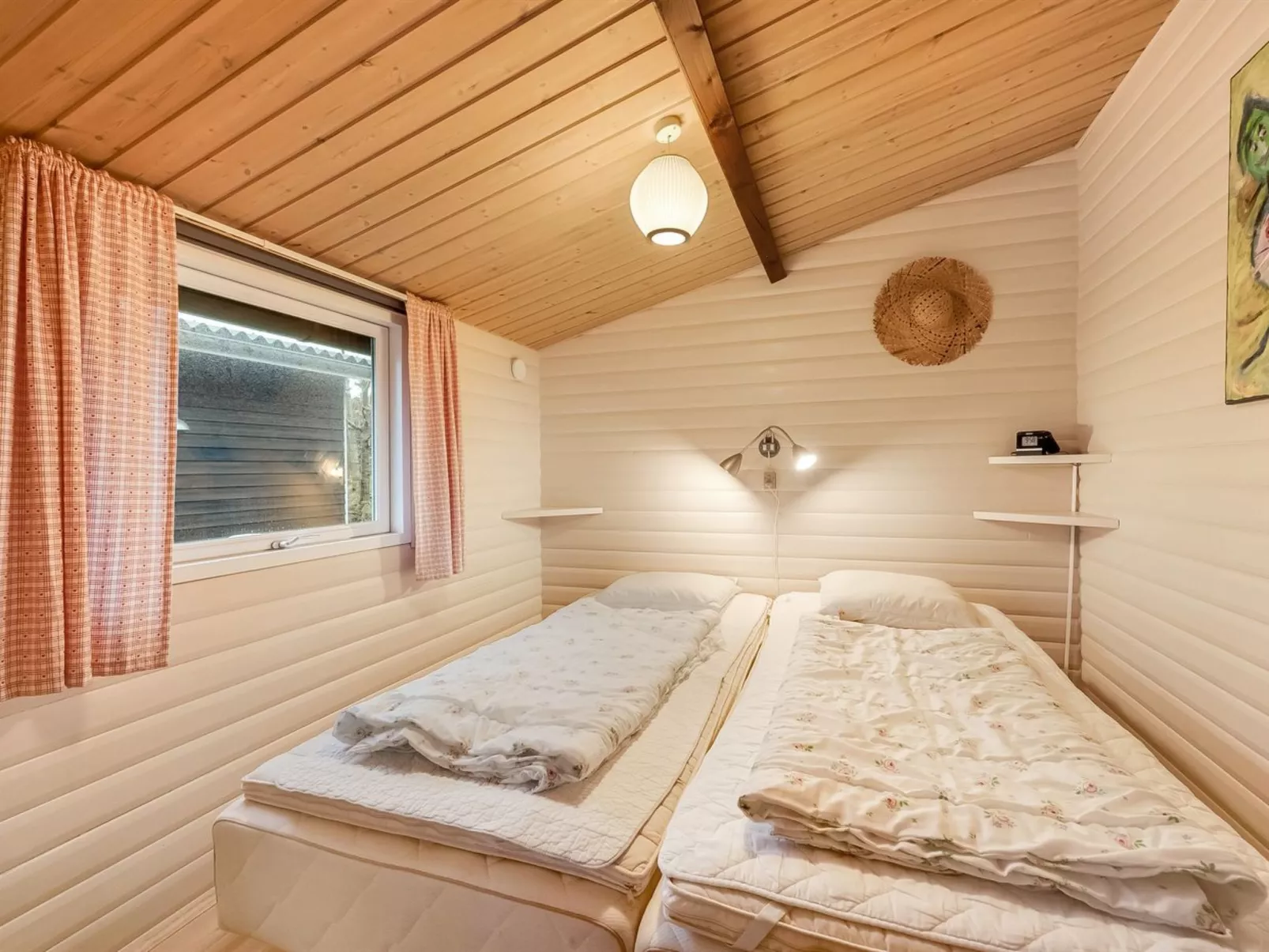 "Dimo" - 300m to the fjord-Binnen