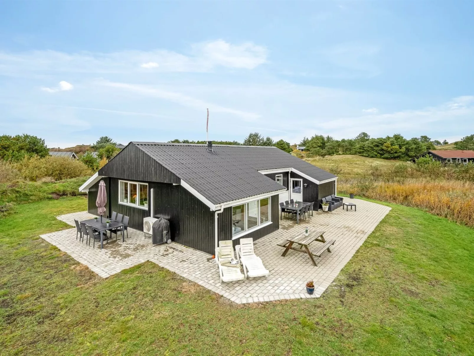 "Eloise" - 400m from the sea-Buiten