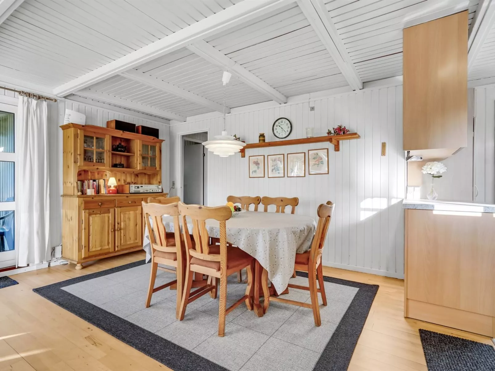 "Arnia" - 30km from the sea-Binnen