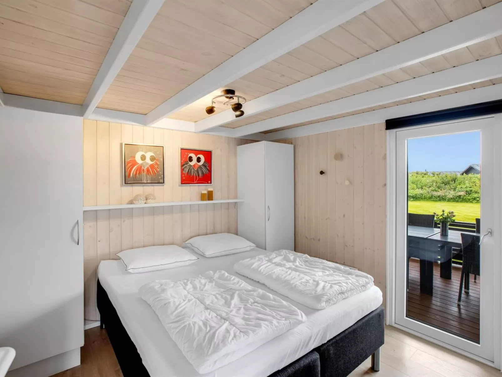 "Tinja" - 700m from the sea-Binnen