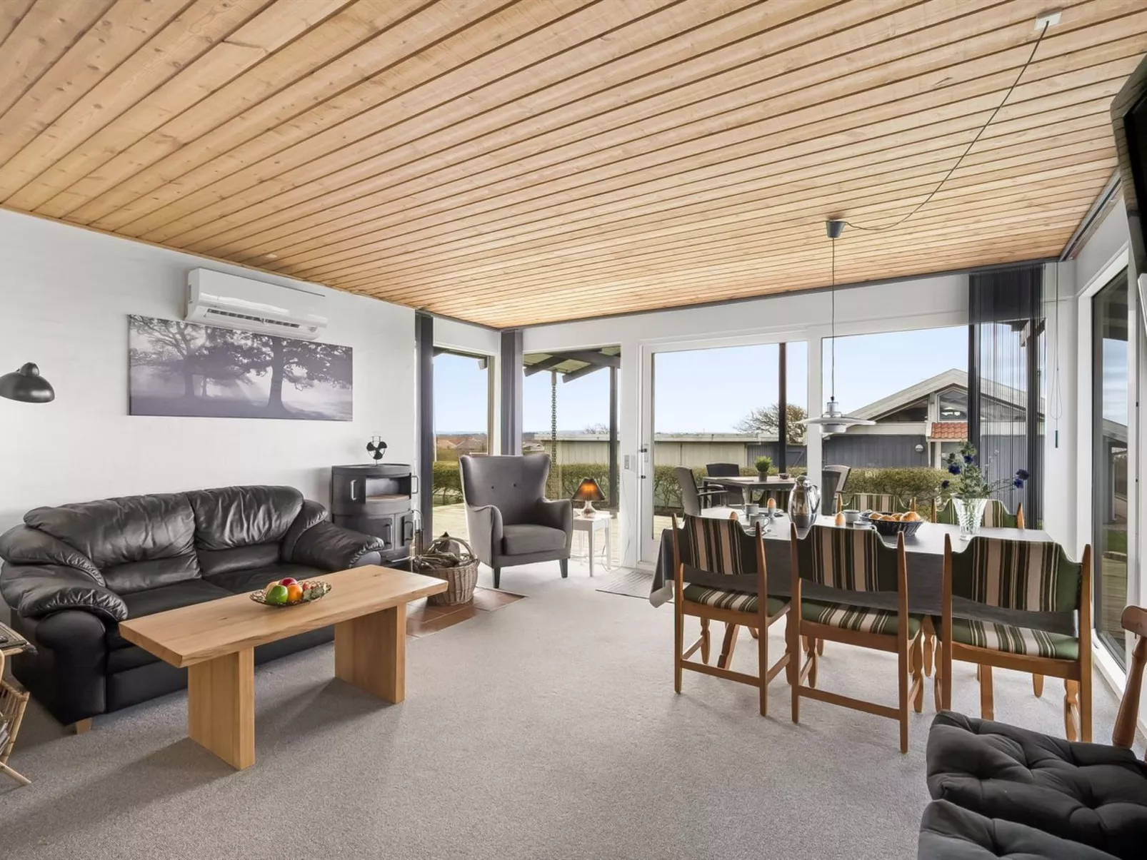 "Kirsa" - 200m to the fjord-Binnen