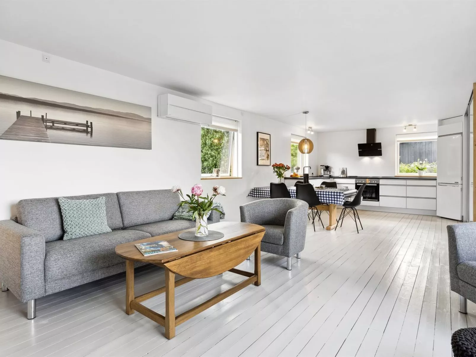 "Henric" - 500m from the sea-Binnen