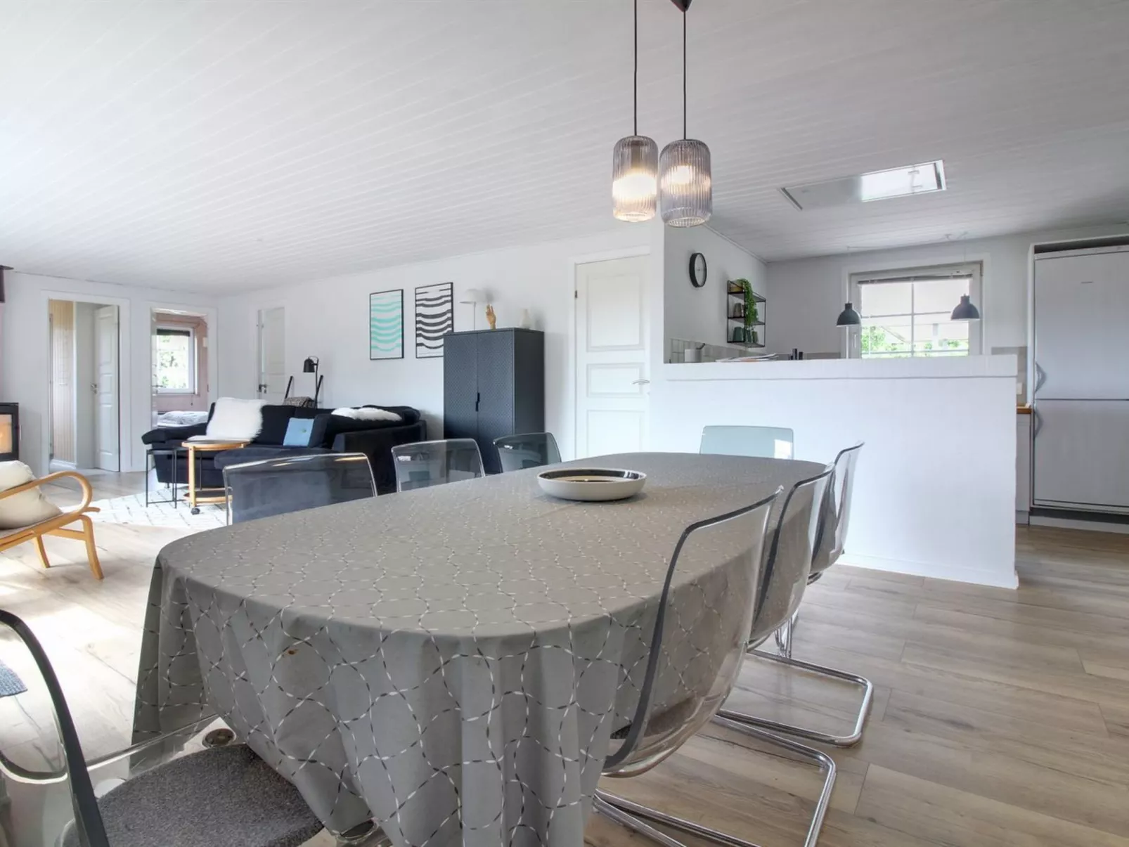 "Joona" - 12km from the sea-Binnen