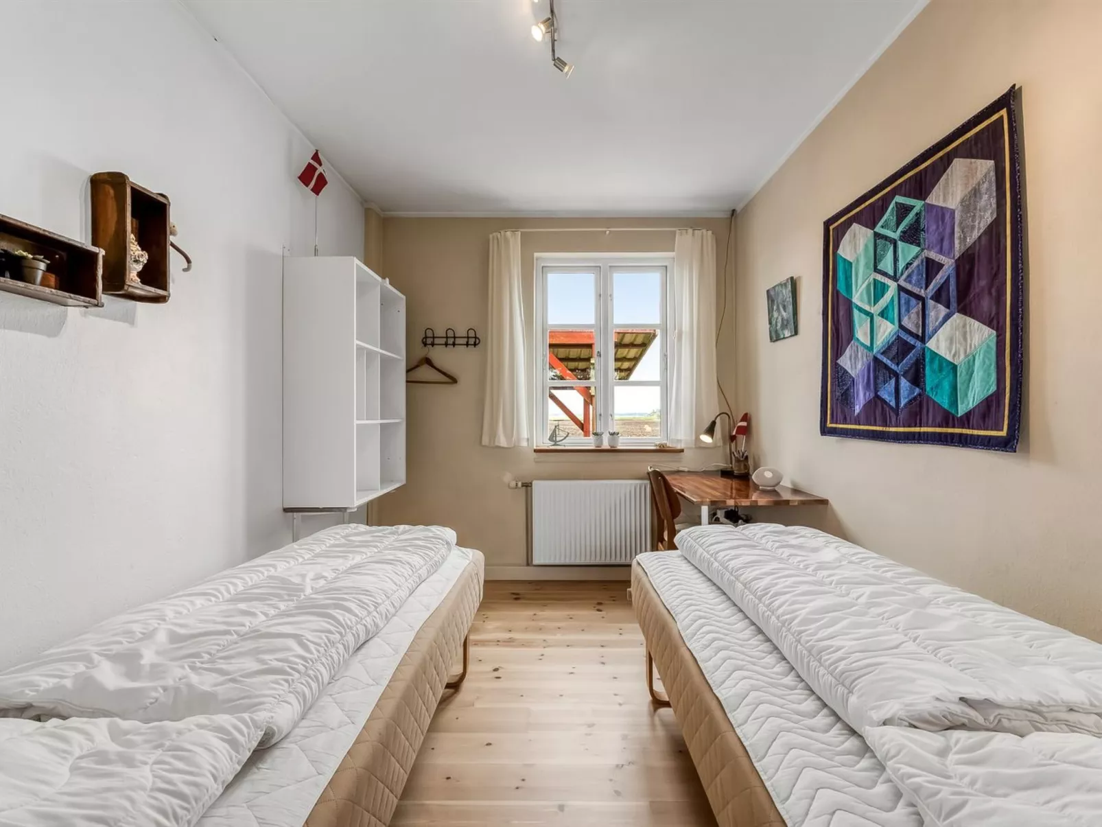 "Soria" - 600m to the fjord-Binnen