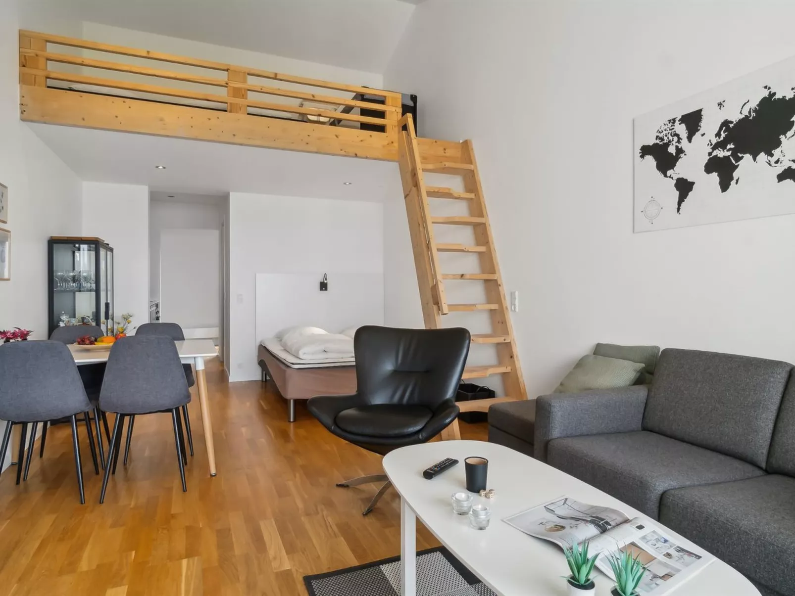 "Jærind" - 20m from the sea-Binnen