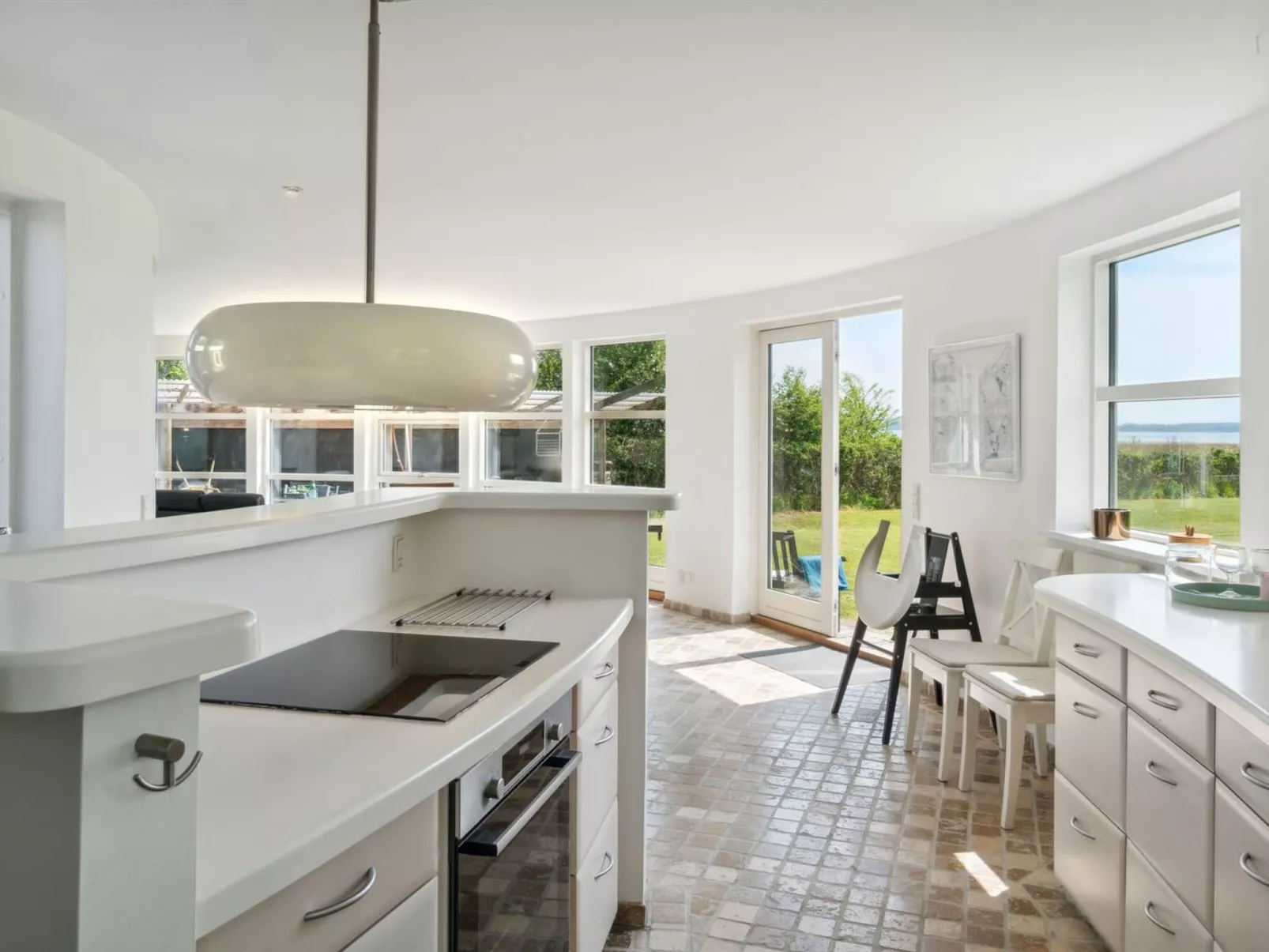 "Vemund" - 100m to the fjord-Binnen