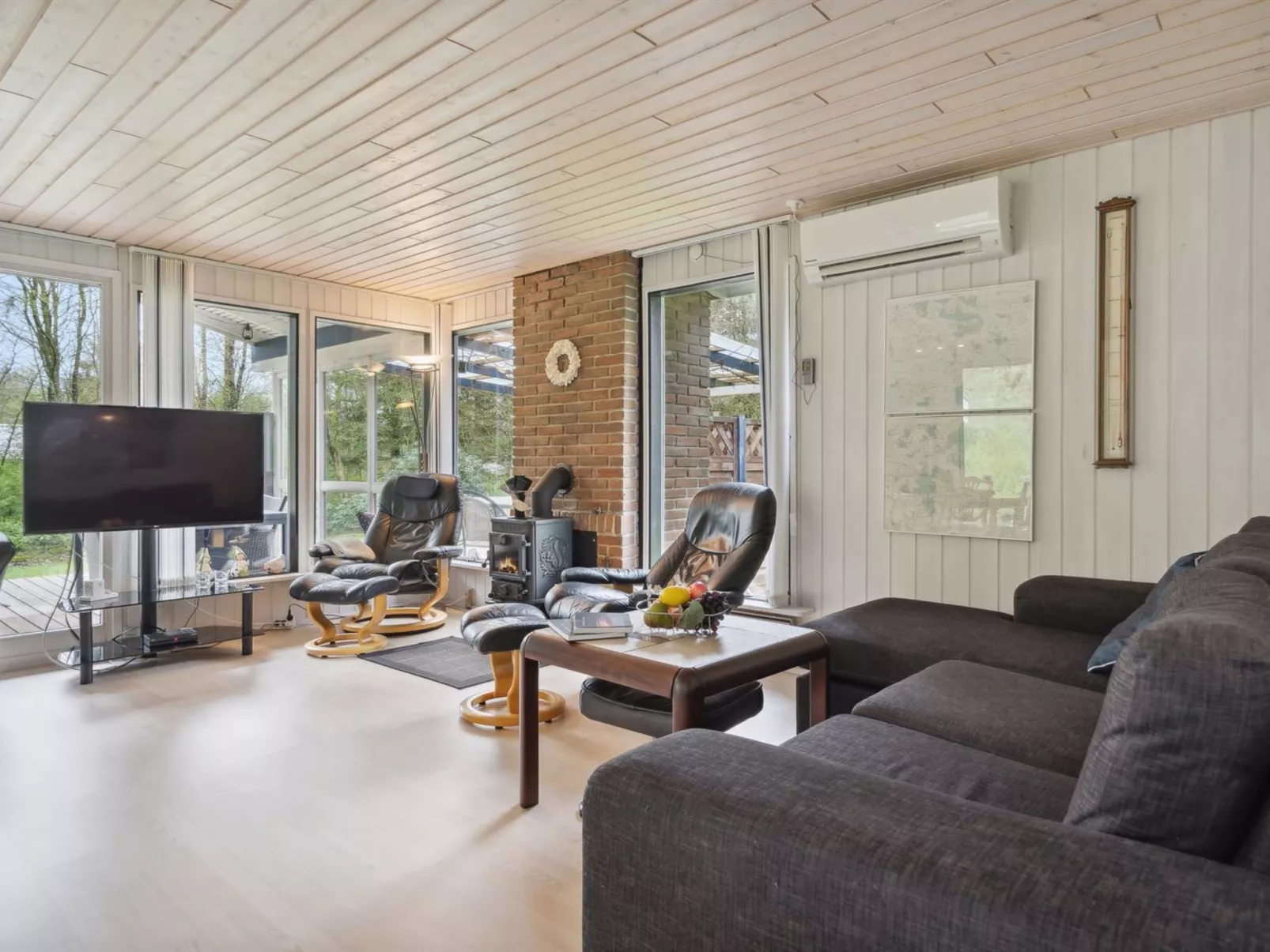 "Erlar" - 30km from the sea-Binnen