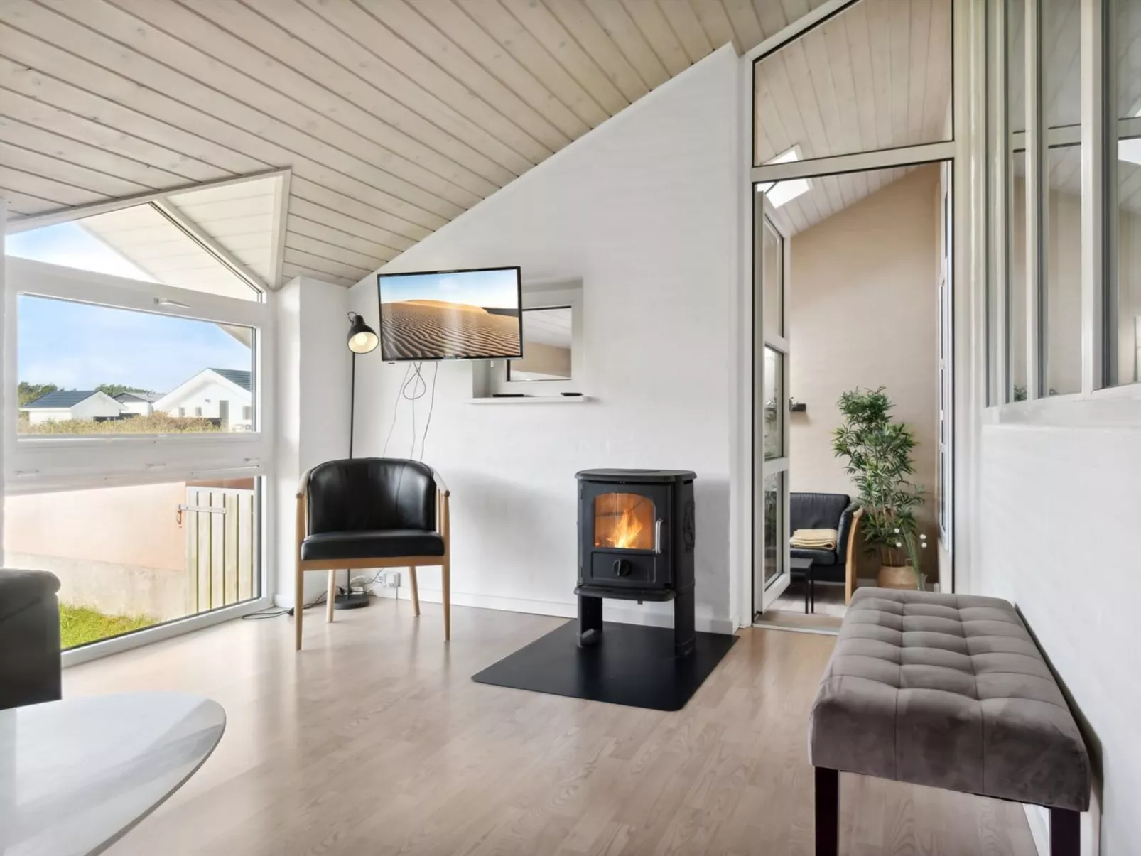 "Jenvold" - 600m from the sea-Binnen