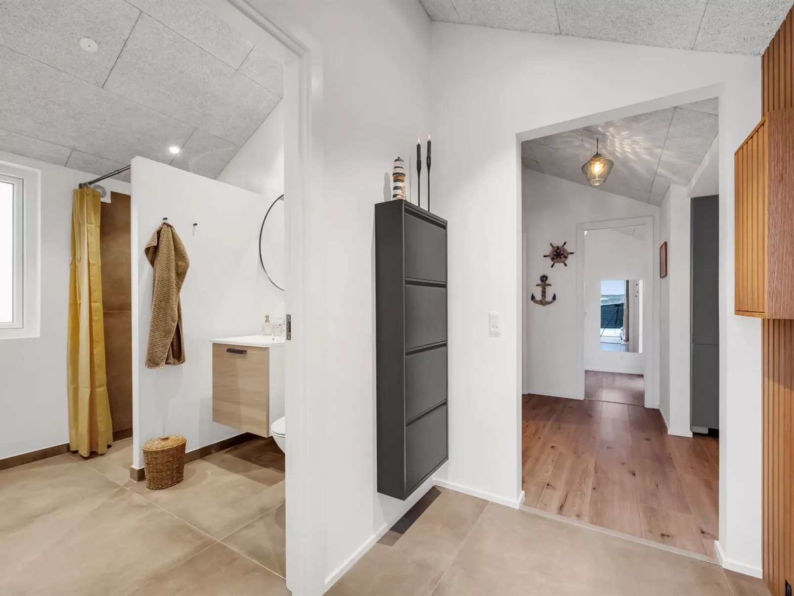 "Ivar" - 300m from the sea-Binnen