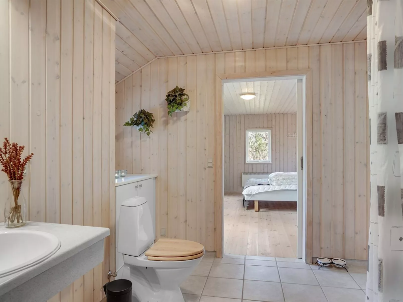 "Aneline" - 700m from the sea-Binnen