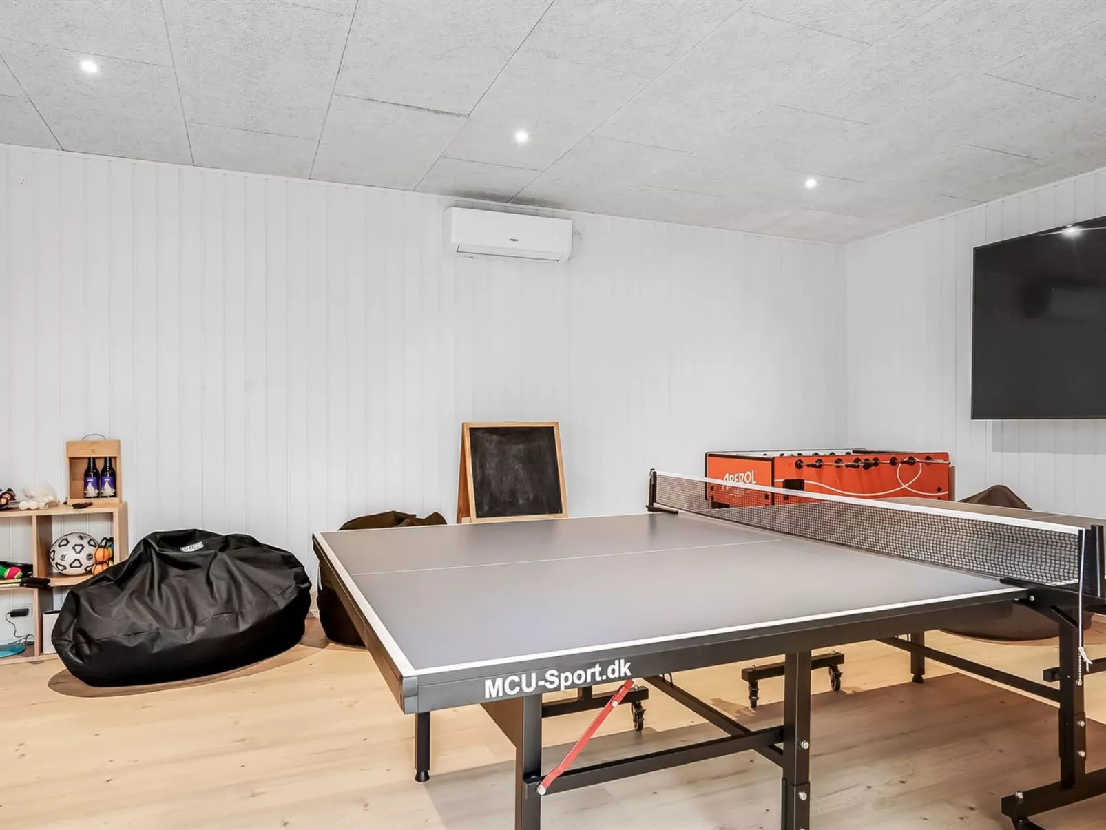 "Babara" - 350m from the sea-Binnen