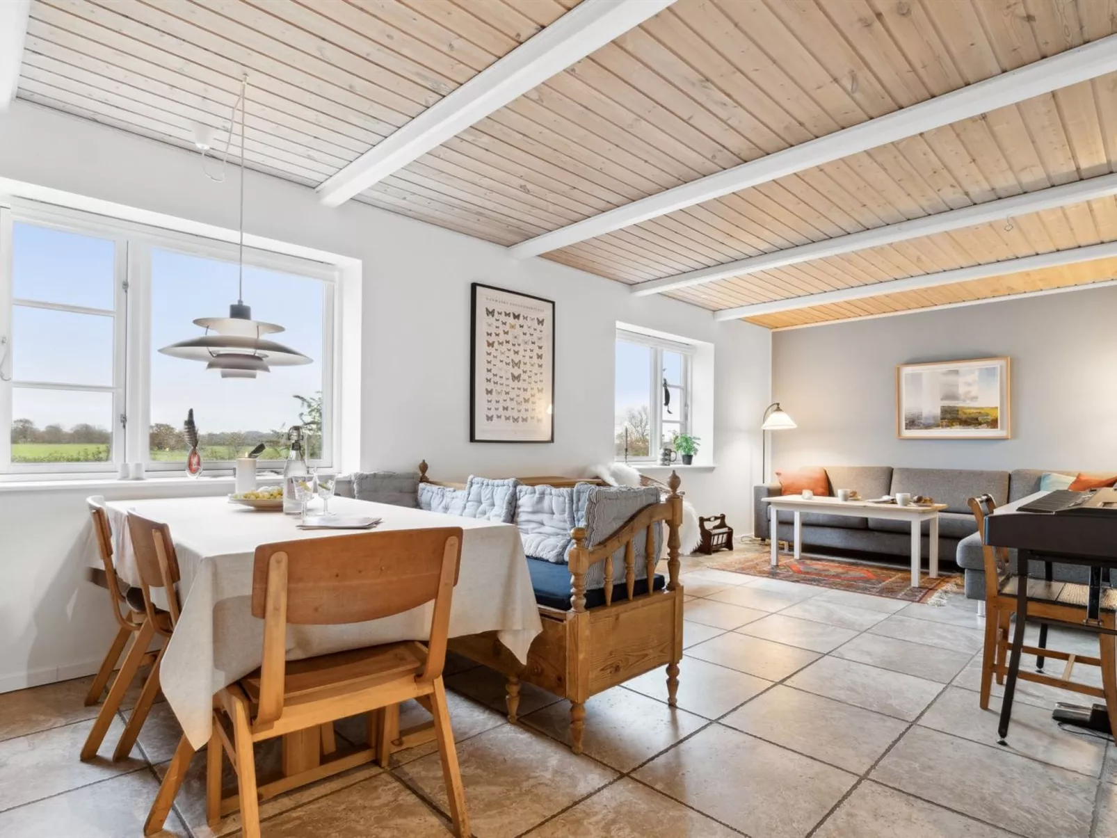 "Adrienne" - 6.4km from the sea-Binnen