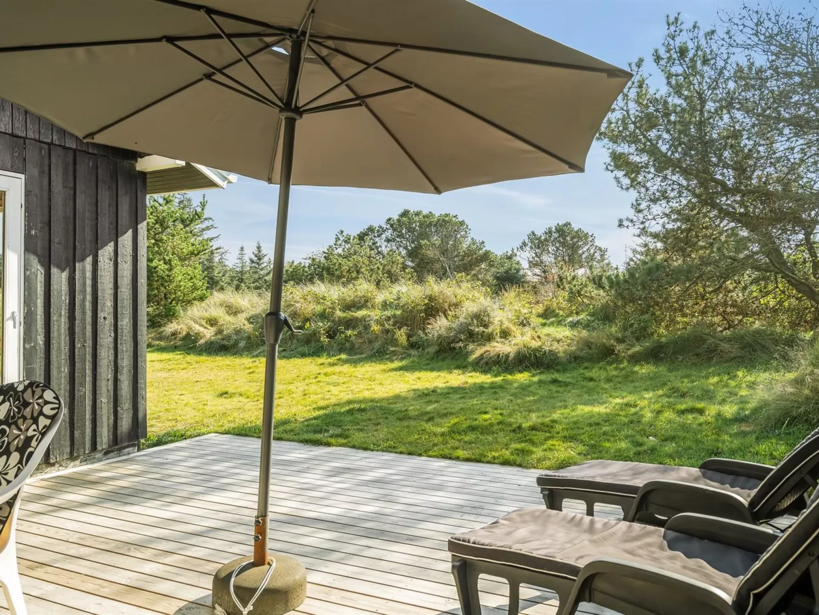 "Swenki" - 700m from the sea-Buiten