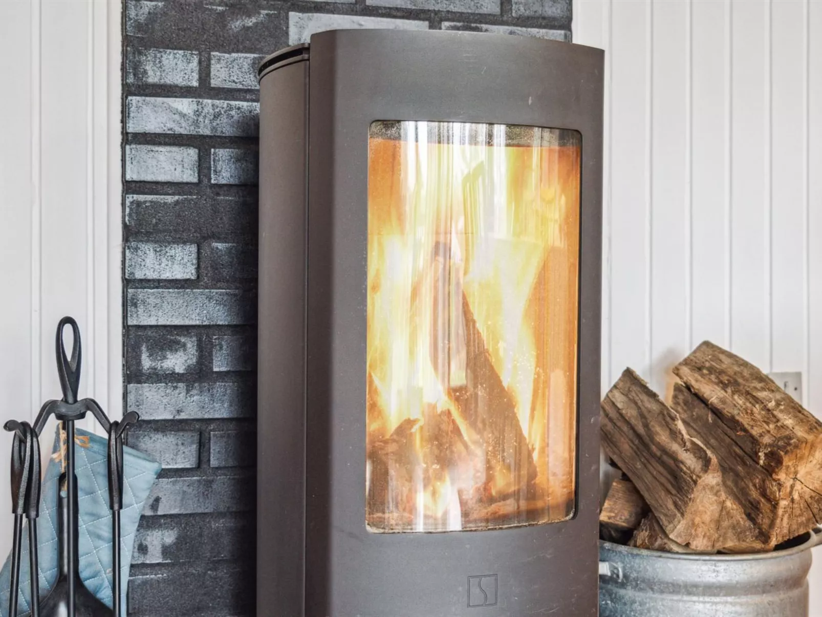 "Anthonette" - 900m from the sea-Binnen