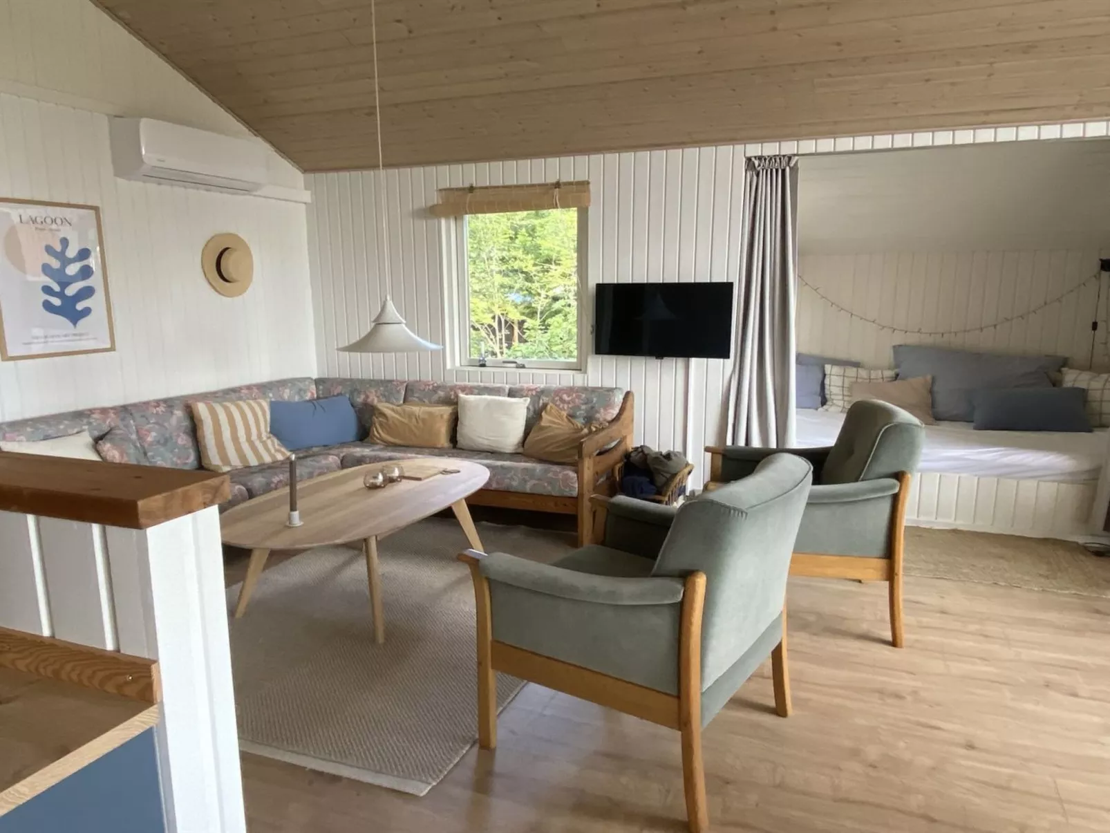 "Anne" - 150m from the sea-Binnen