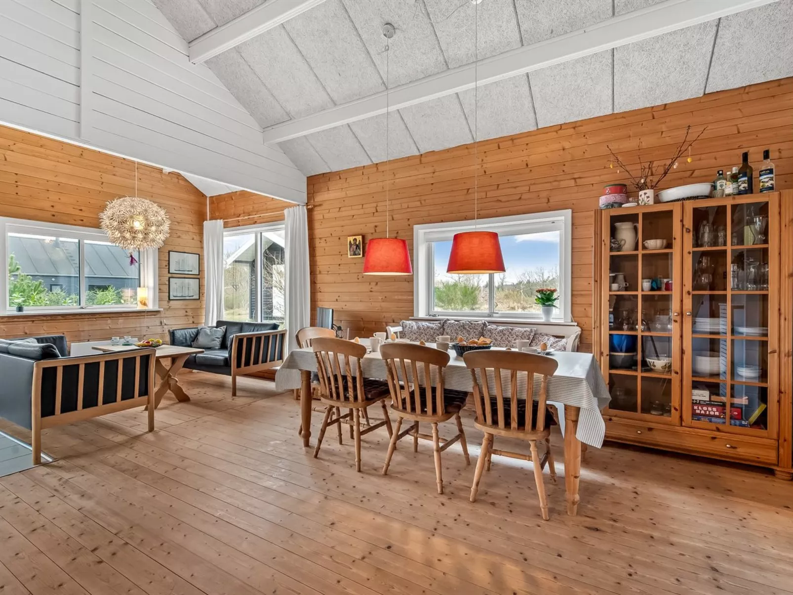 "Oddger" - 250m to the fjord-Binnen