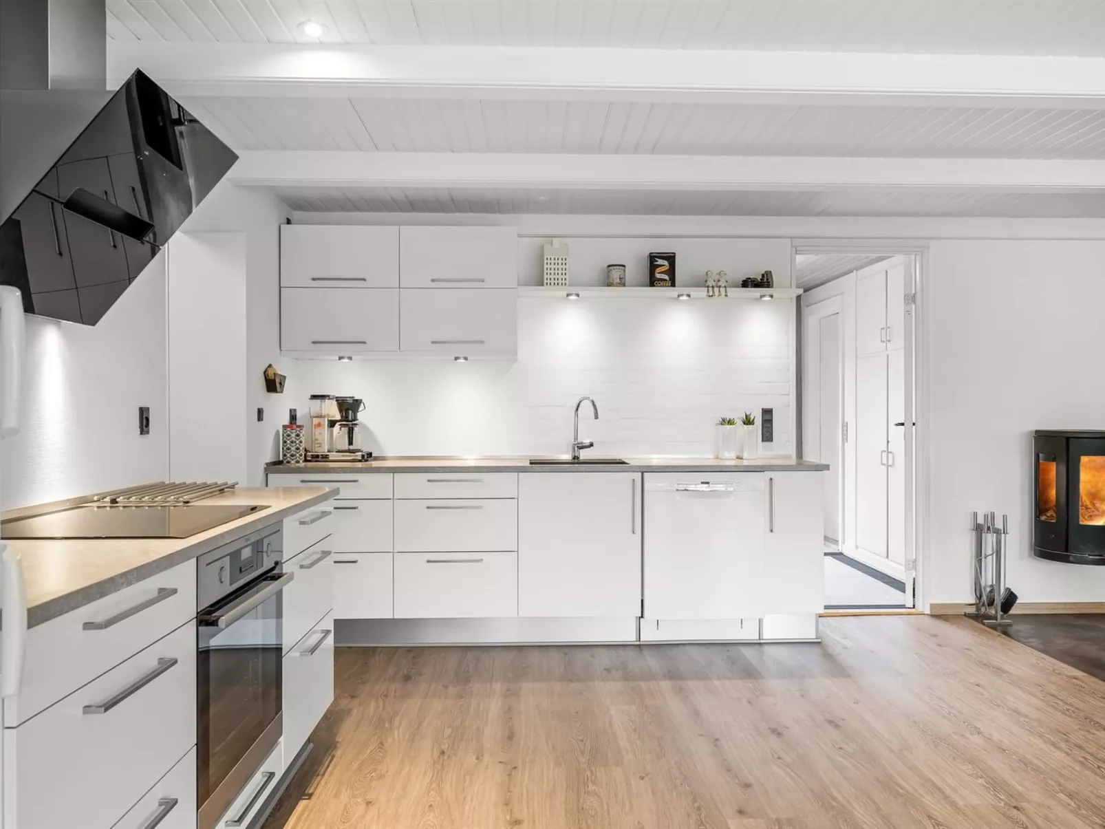 "Rasmina" - 1.2km from the sea-Binnen