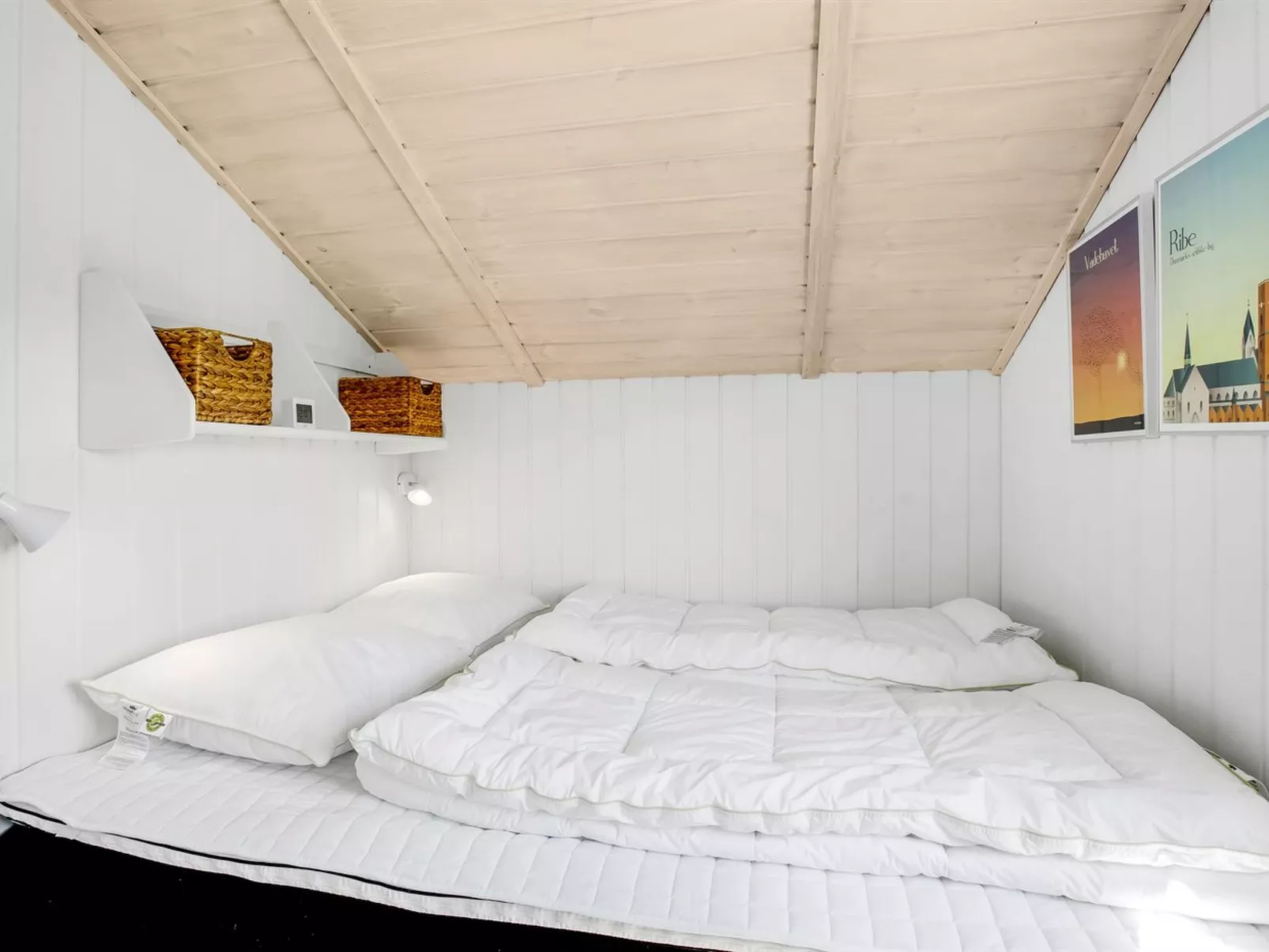 "Hariet" - 300m from the sea-Binnen