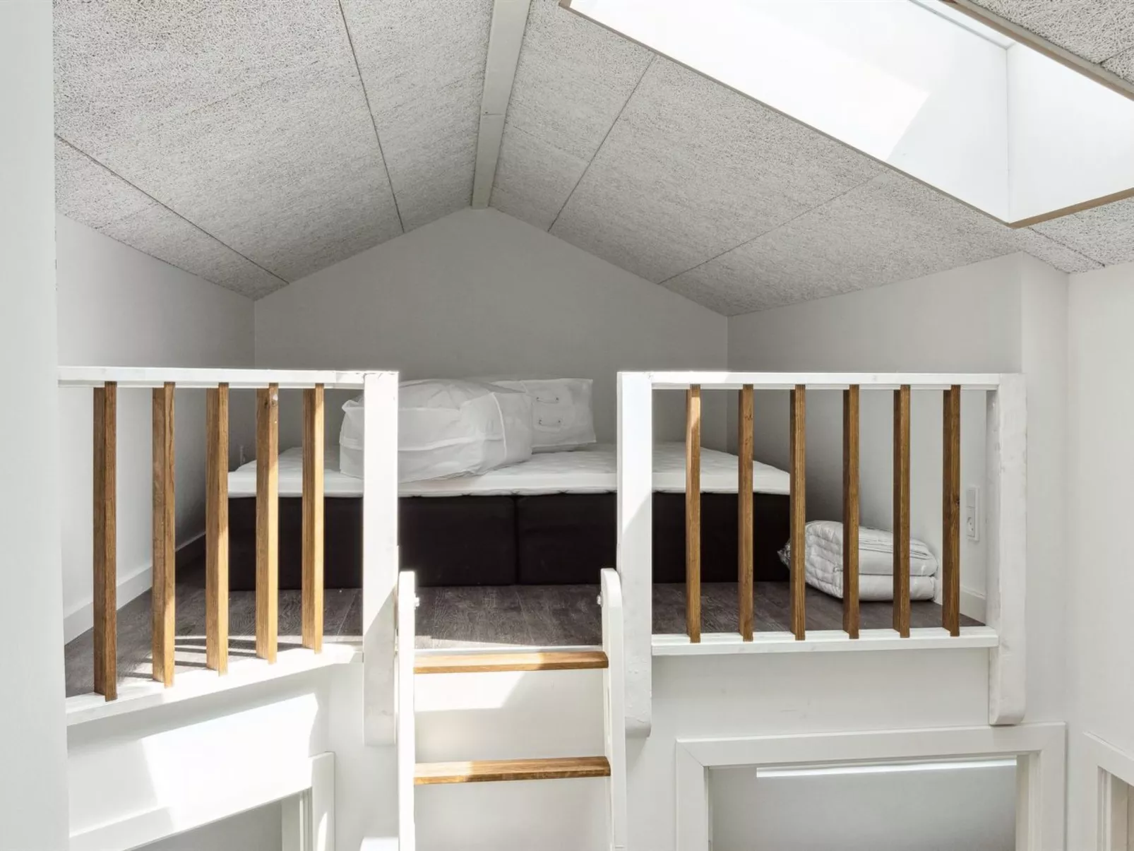 "Henryk" - 75m from the sea-Binnen