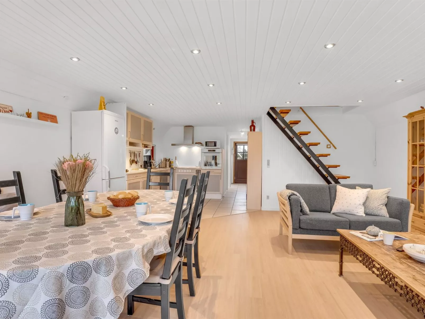 "Fredger" - 450m from the sea-Binnen