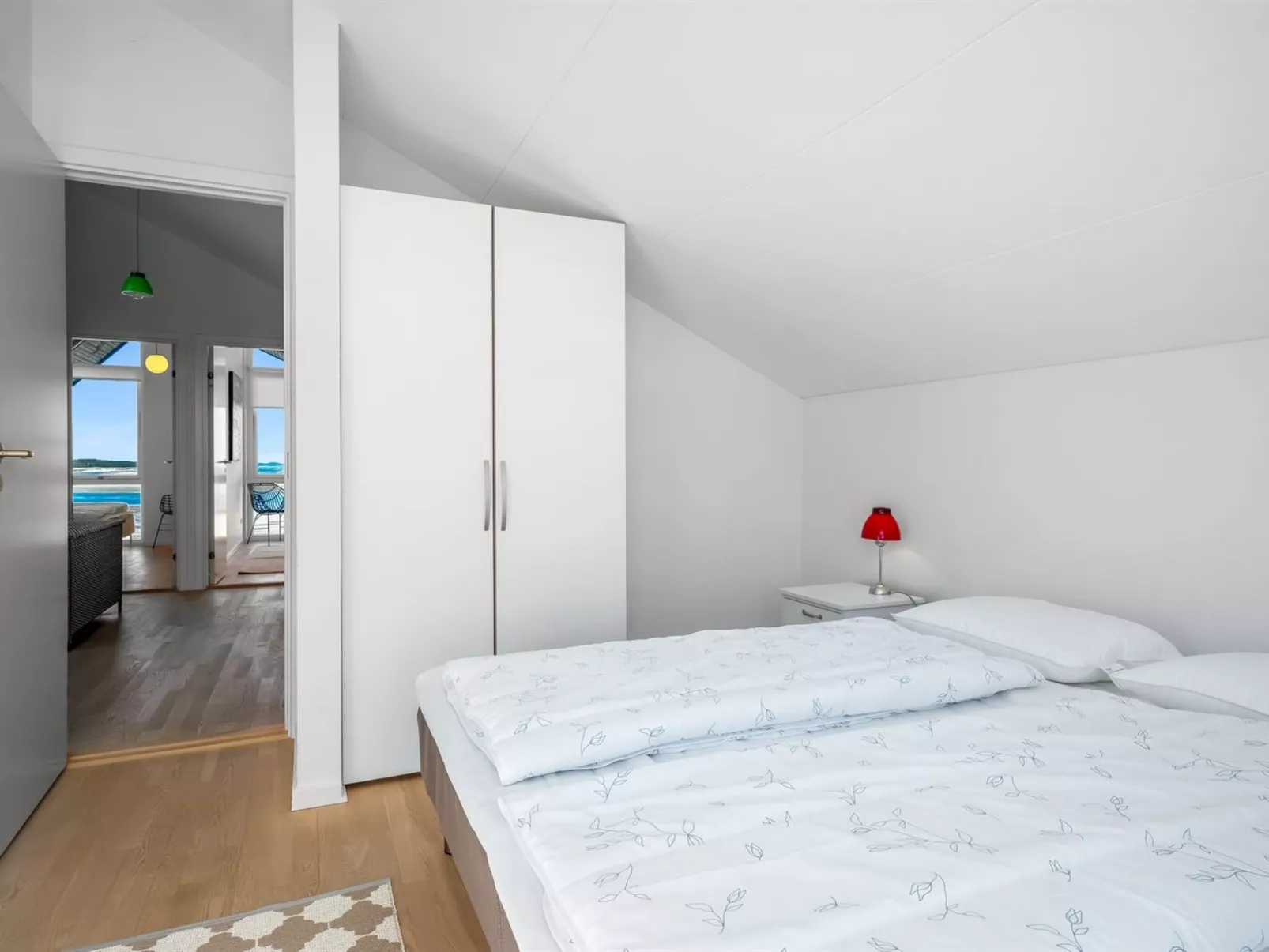 "Eleanore" - 25m from the sea-Binnen