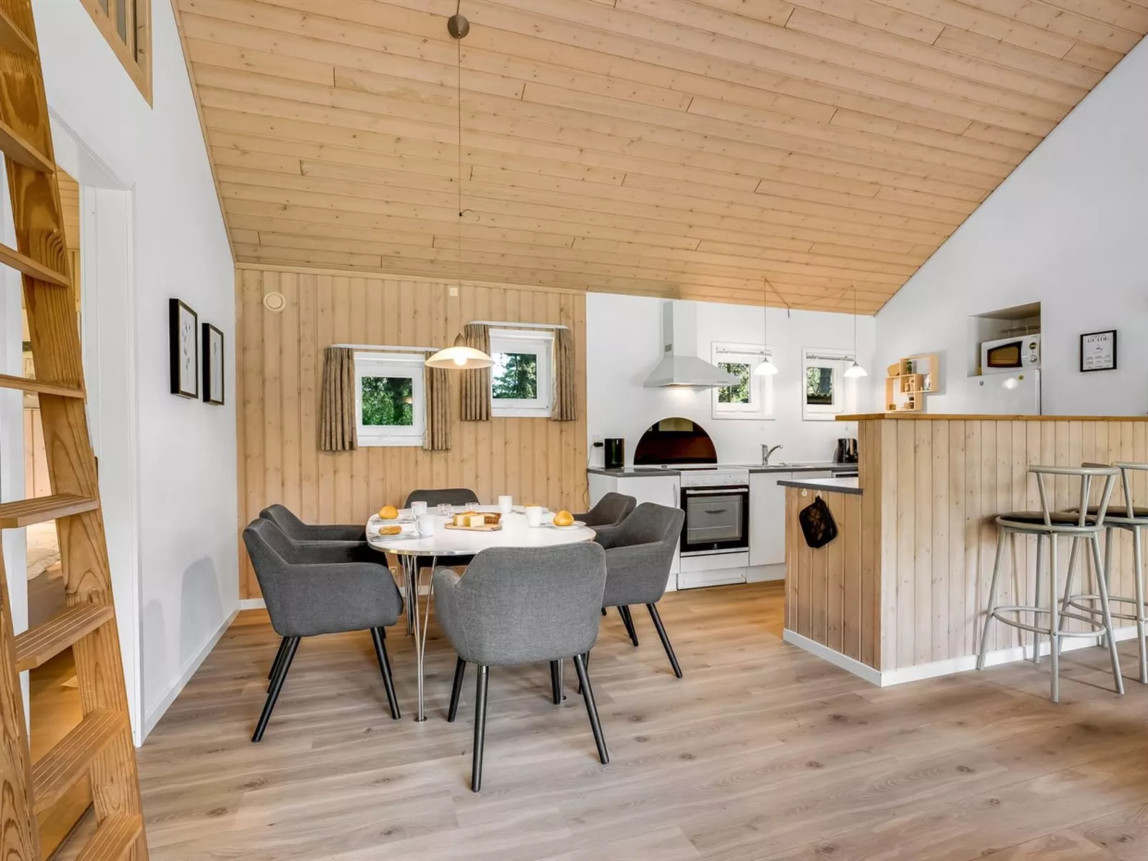 "Rohan" - 700m from the sea-Binnen