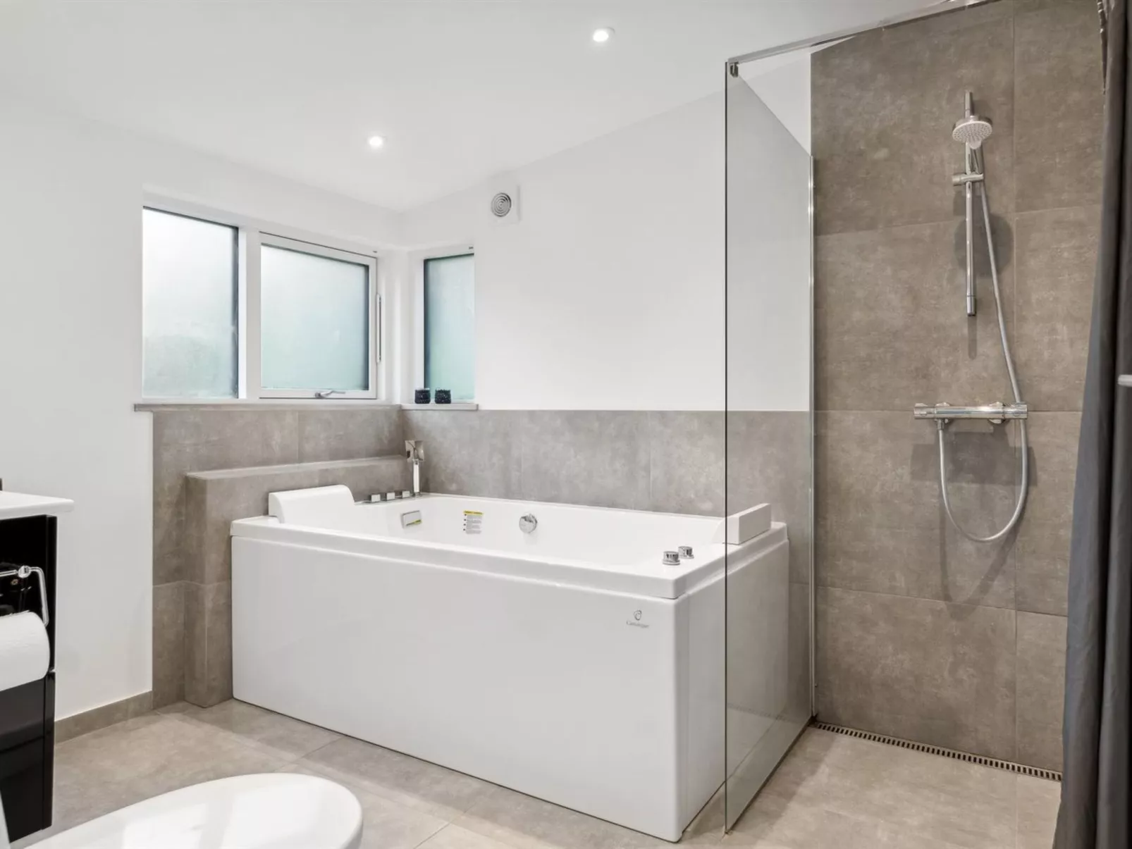 "Zezilie" - 500m from the sea-Binnen