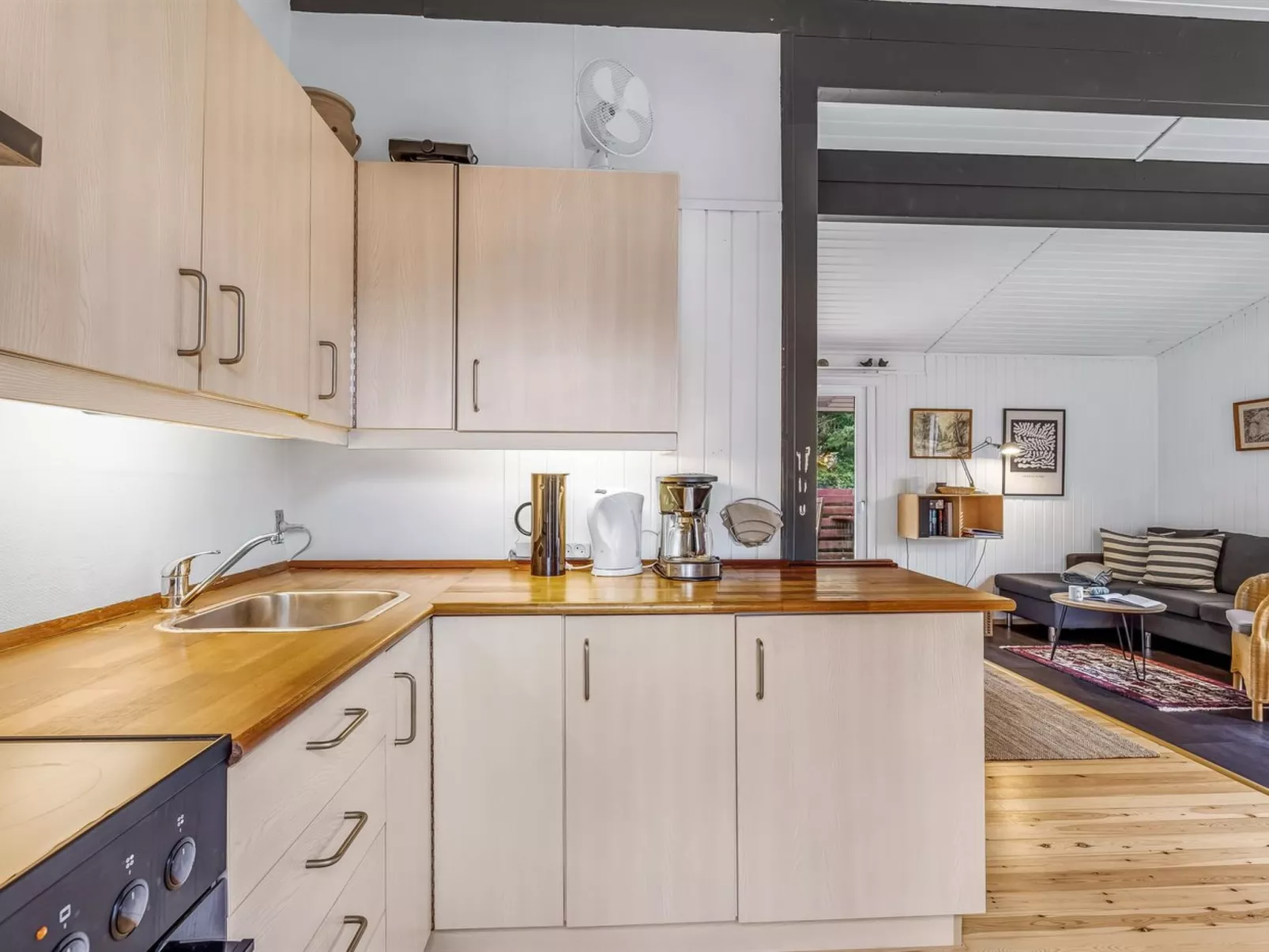 "Borghild" - 500m from the sea-Binnen