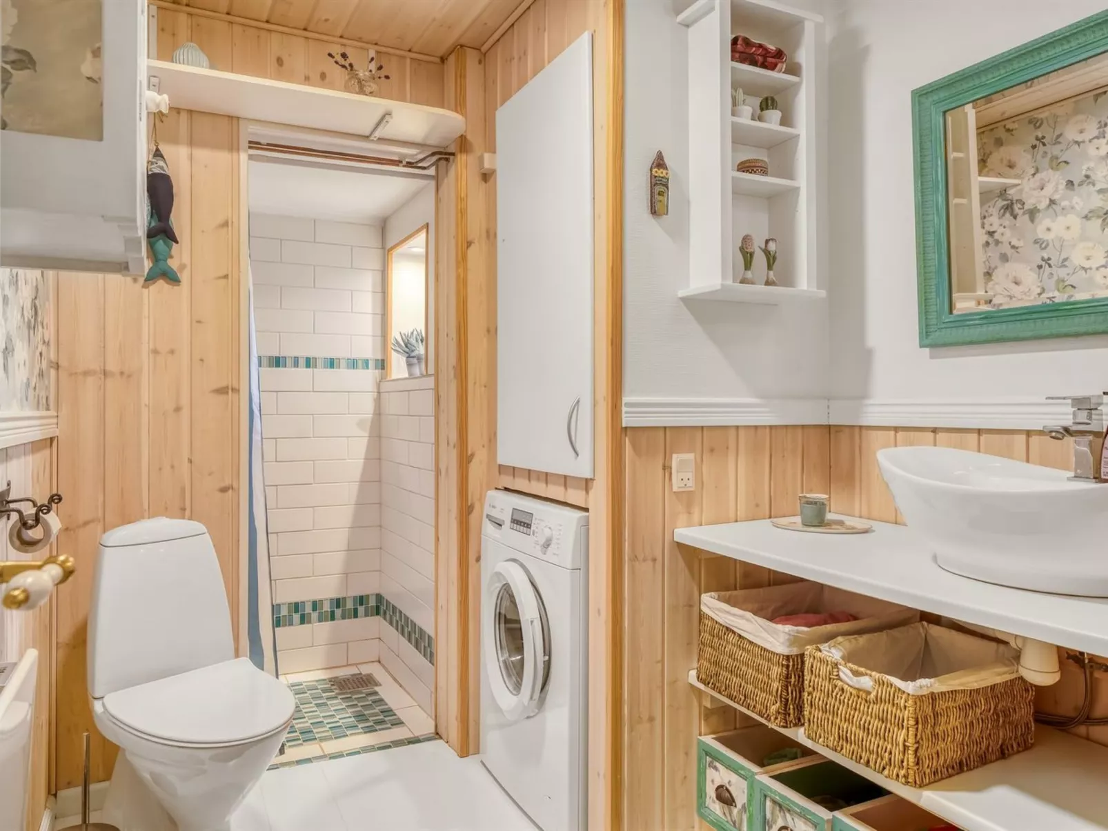 "Ellinore" -  from the sea-Binnen