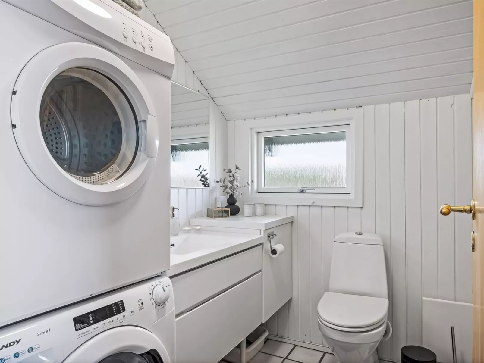 "Emppu" - 250m from the sea-Binnen