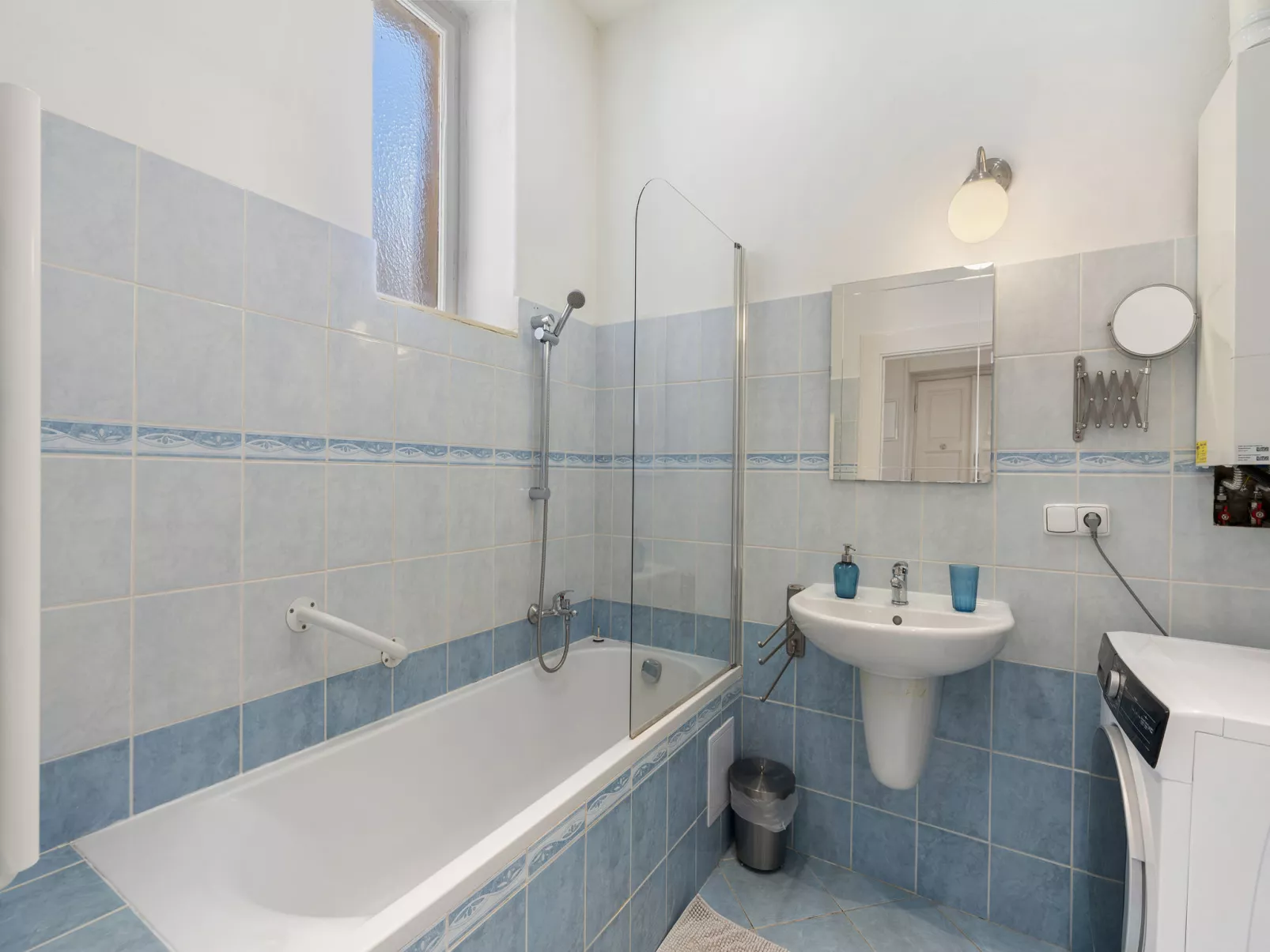 Old Town home-Binnen