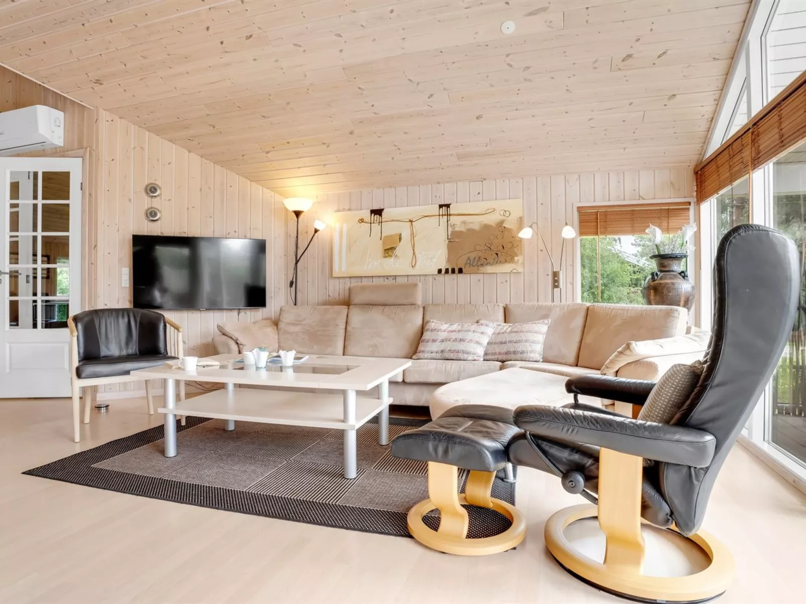 "Gudlaug" - 1km from the sea-Binnen