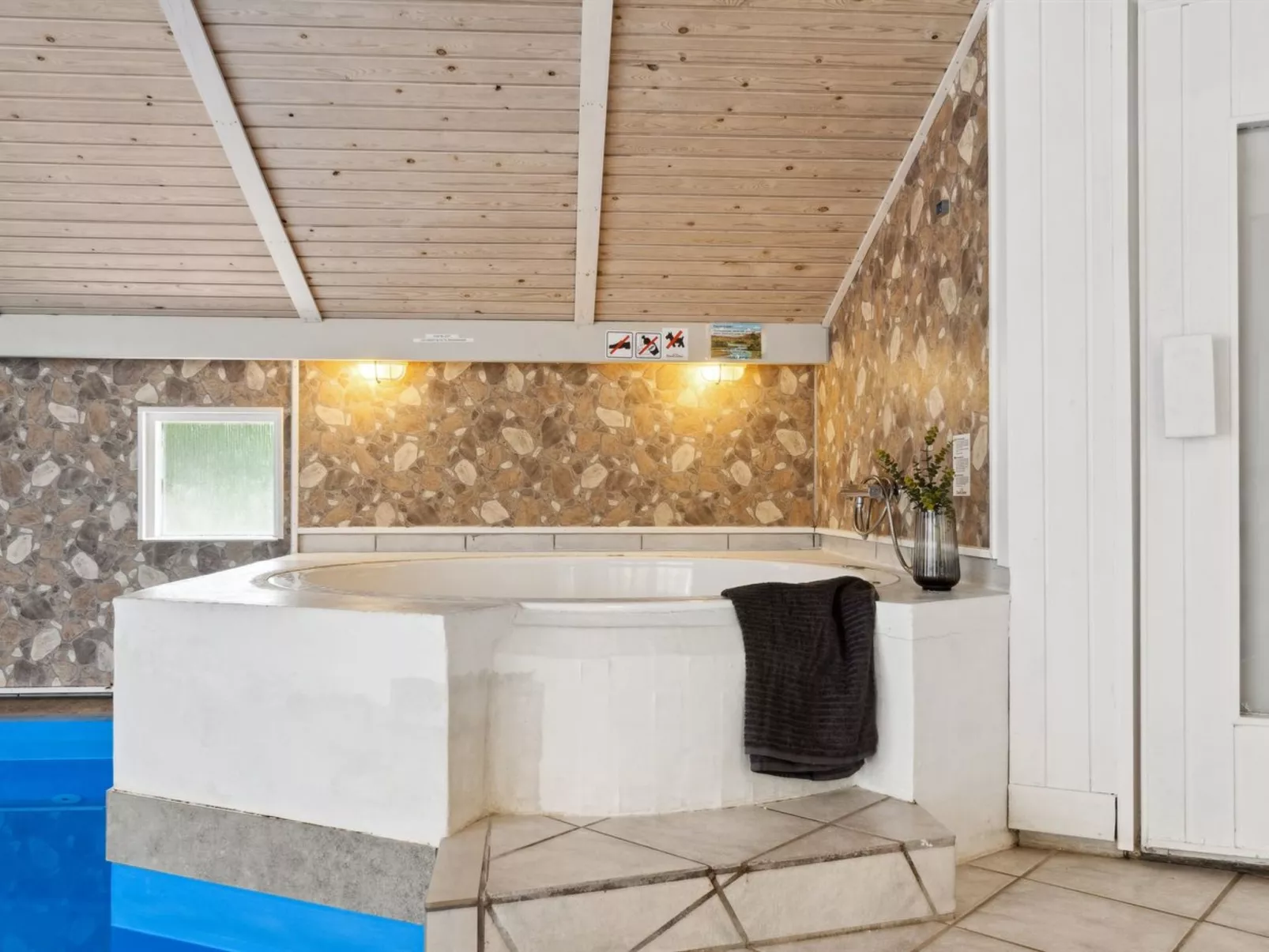 "Jorinde" - 1km from the sea-Binnen