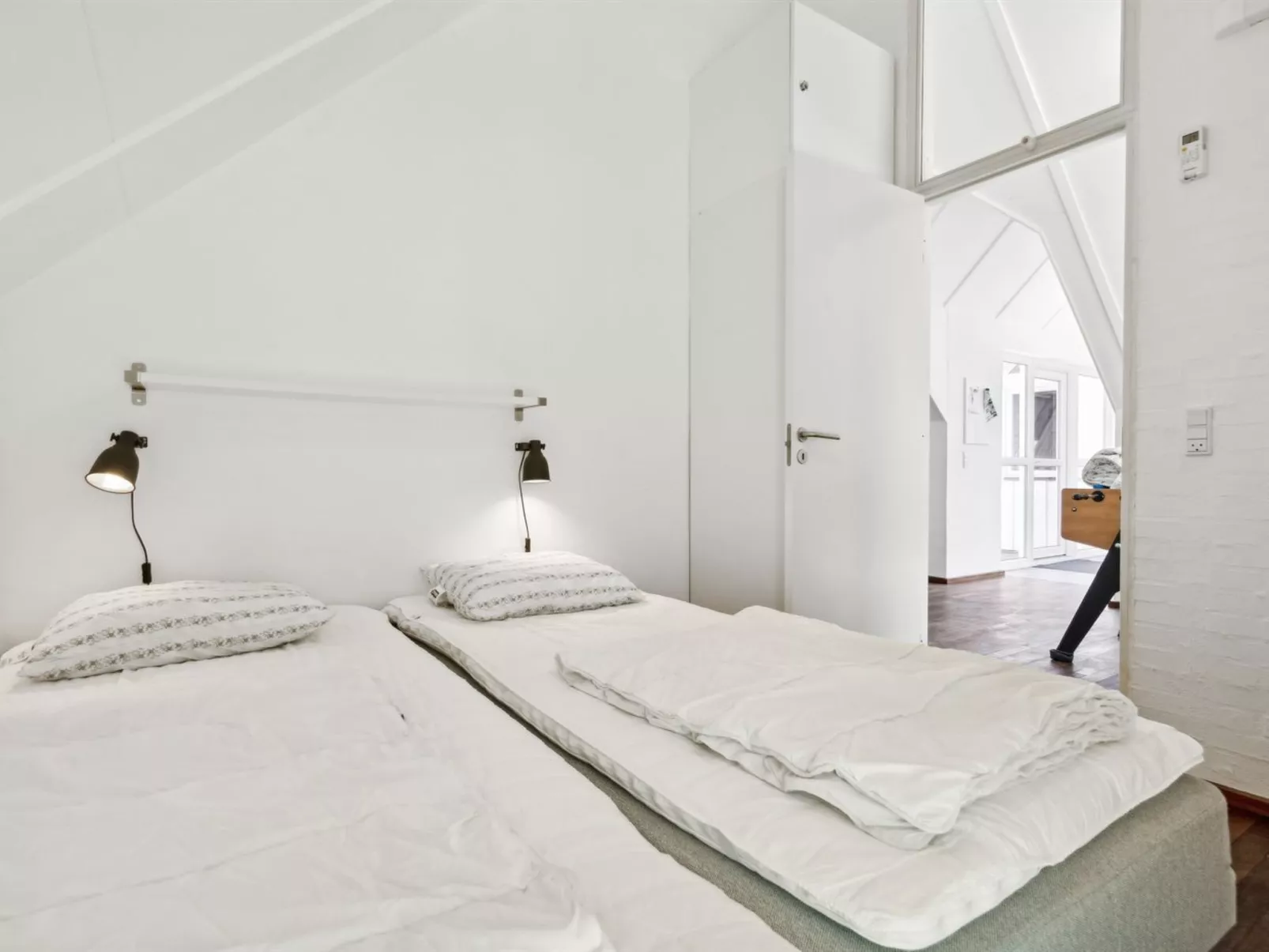 "Ardan" - 450m from the sea-Binnen