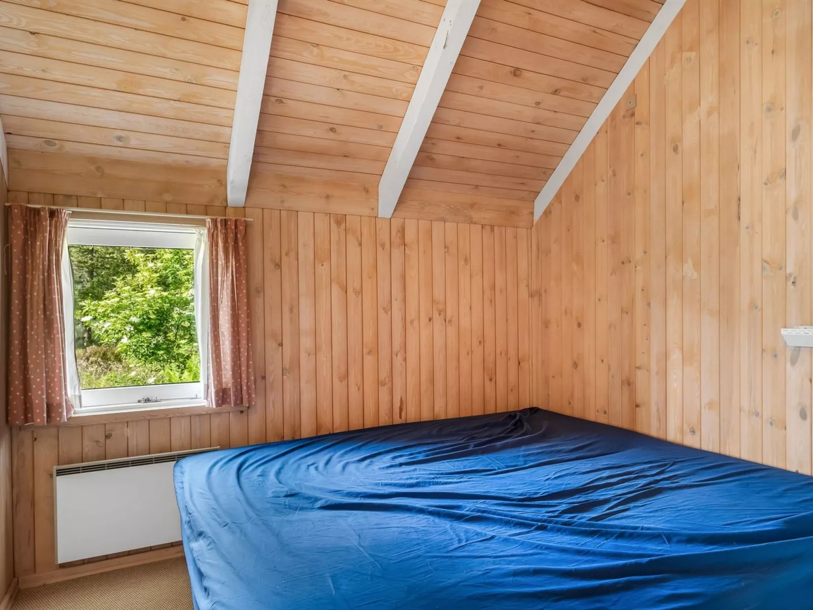 "Elenor" - 1.1km from the sea-Binnen