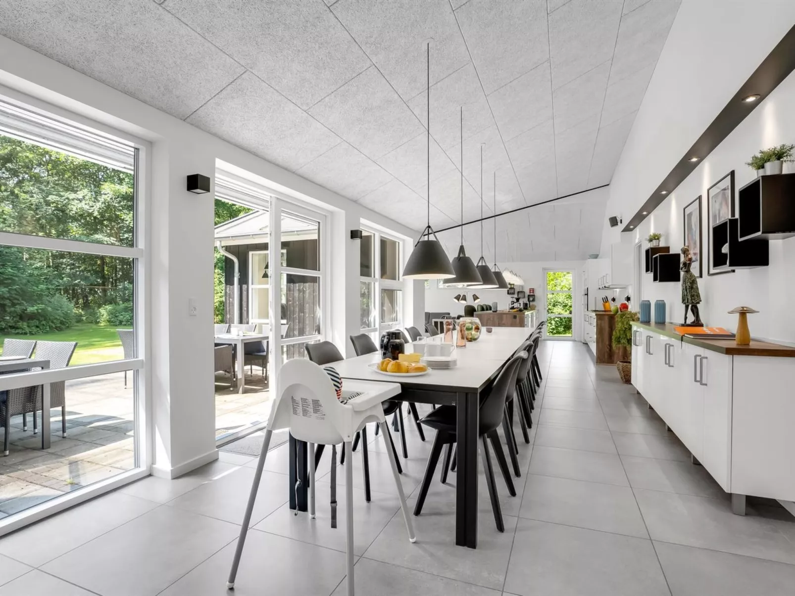 "Patrice" - 300m from the sea-Binnen