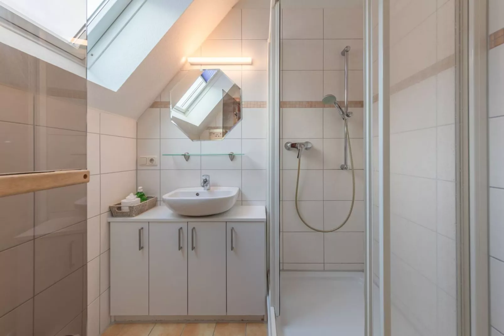 Kapitänsdeck 6 Pers 495-Badkamer