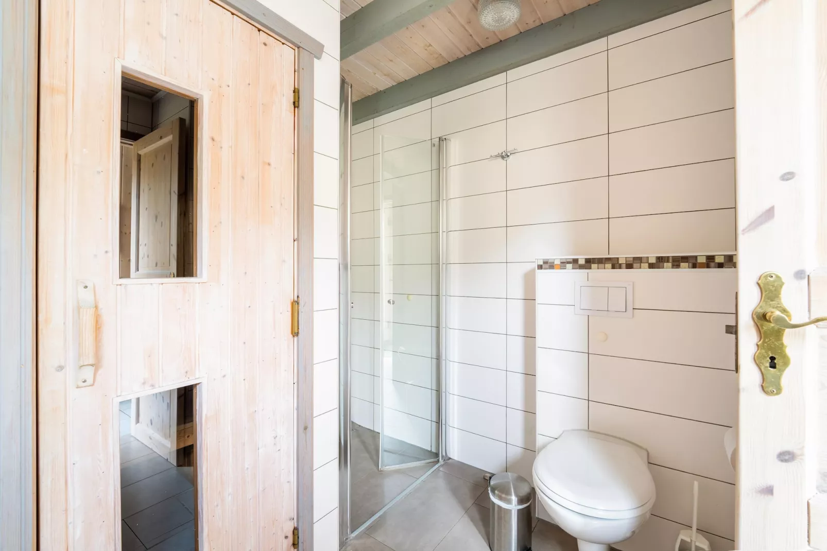 FH Wildgans Comfort mit Sauna & Kaminofen 81 qm 120-Badkamer