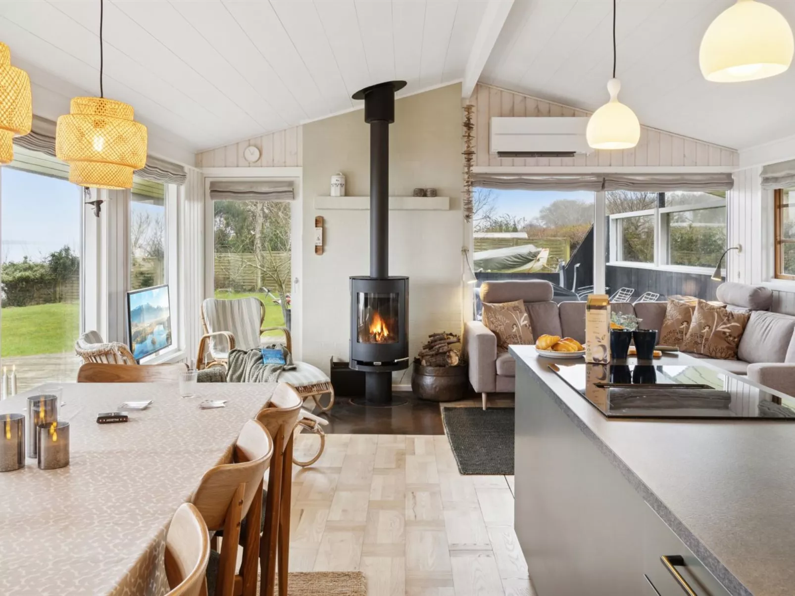 "Titta" - 10m to the fjord-Binnen