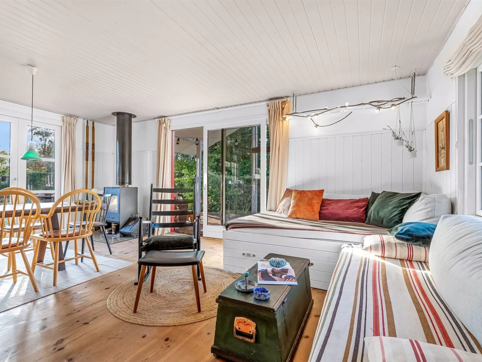 "Heraldine" - 400m from the sea-Binnen