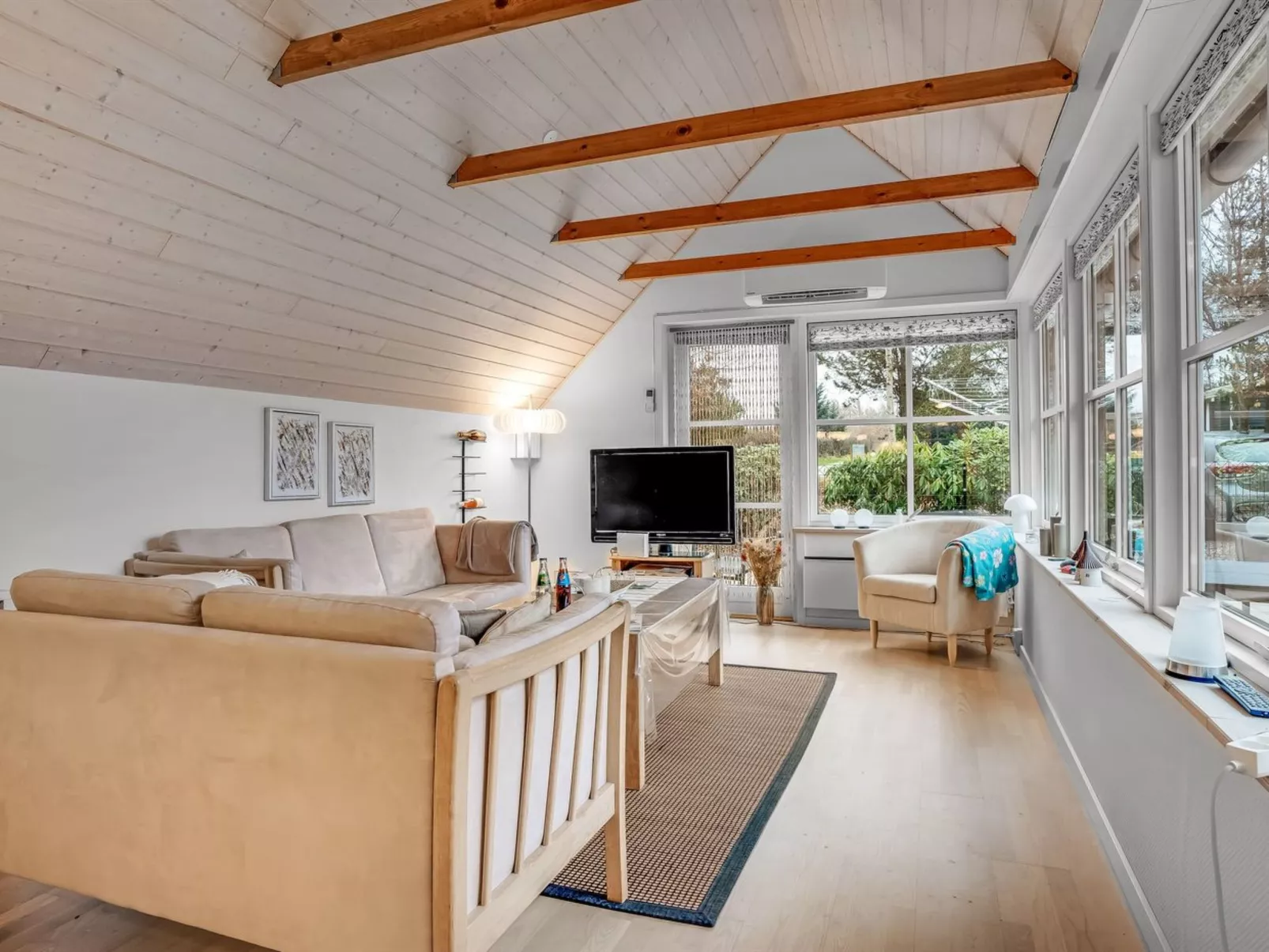 "Adisl" - 600m to the fjord-Binnen