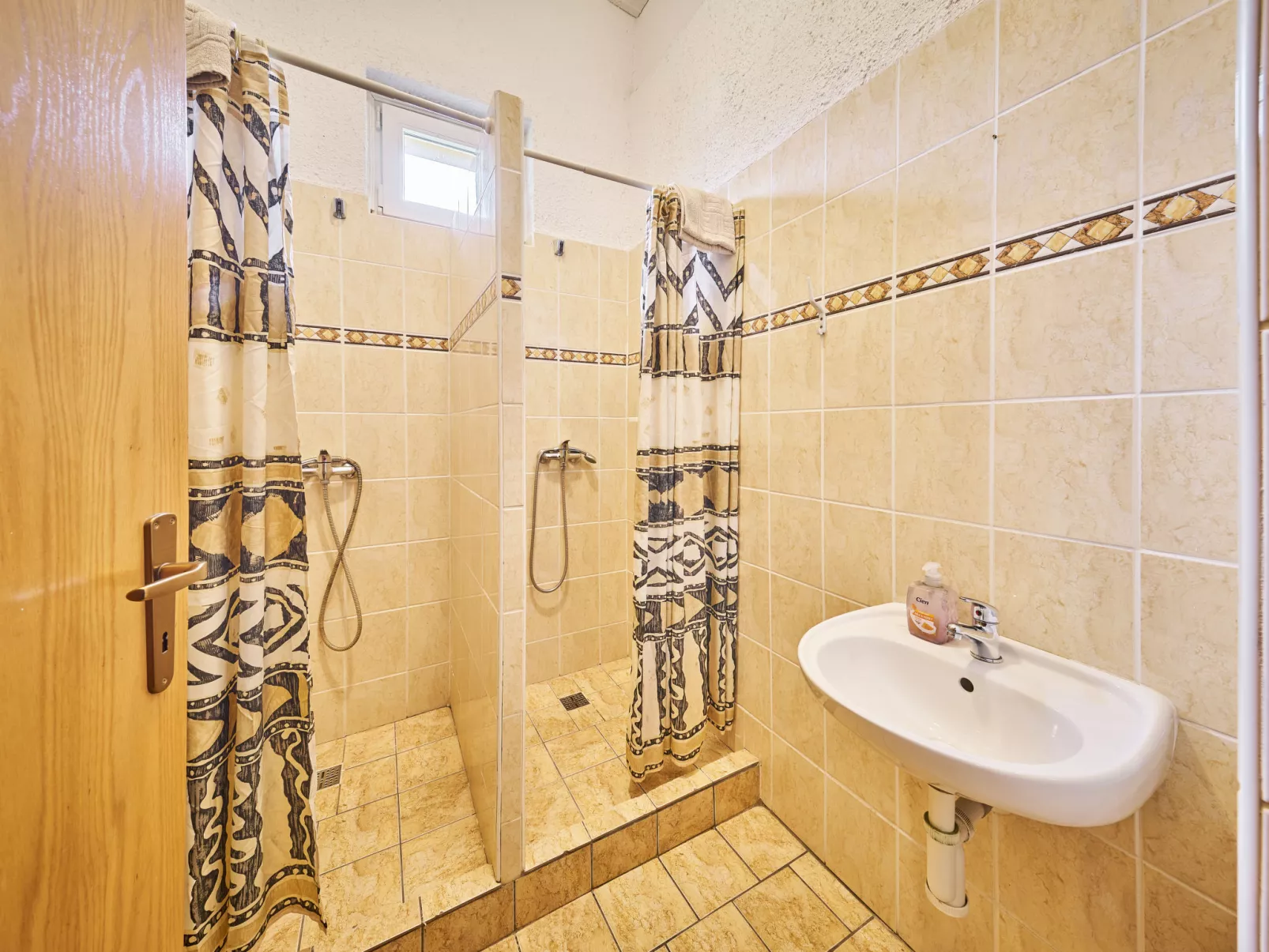 Švýcarský dvůr Lodge-Binnen